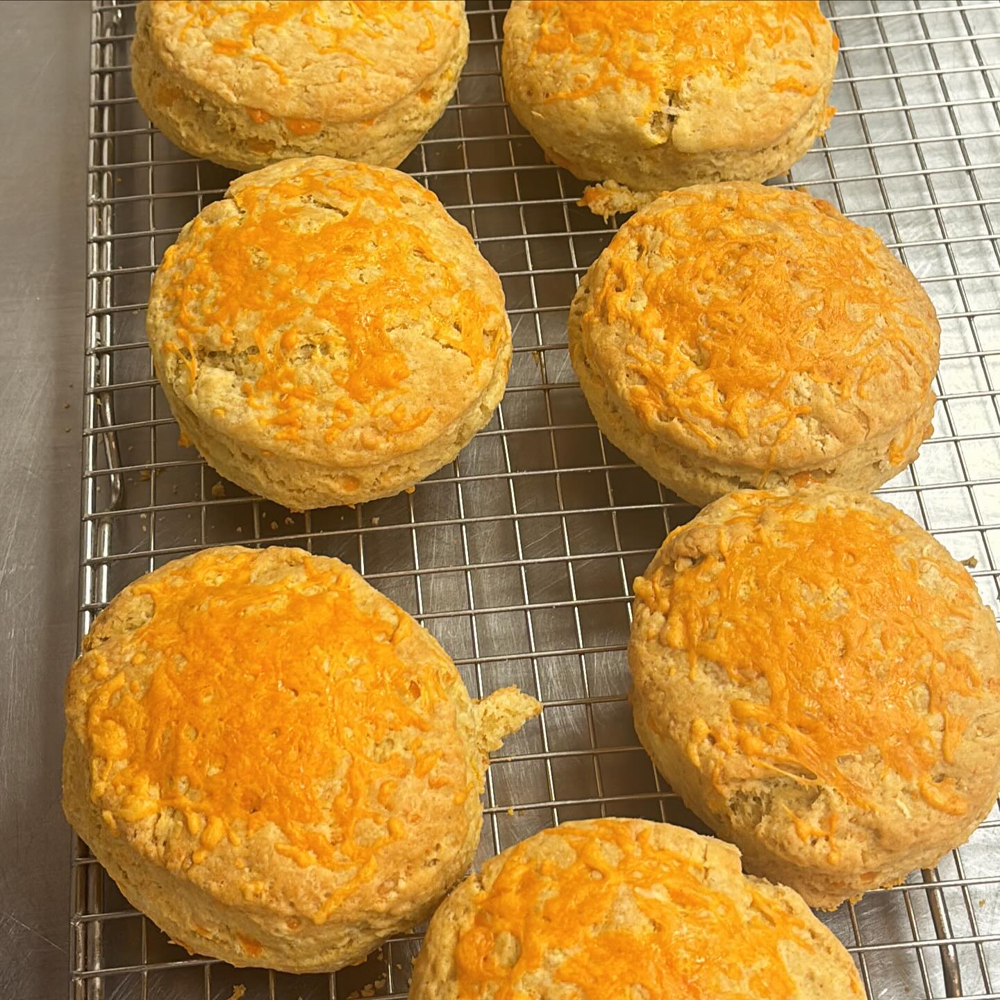 First time making cheese scones….
#HomeBaking
#BakingLove
#BakingFromScratch
#FreshBakes
#SconeSeason
#BakeOfTheDay
#AfternoonTeaVibes
#ComfortFood