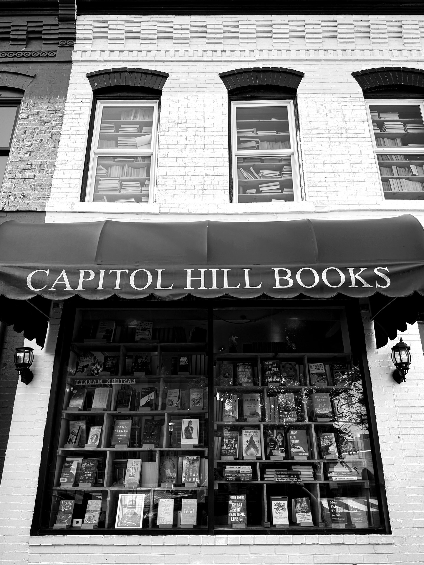 The beloved little spot tucked across from Eastern Market in Capitol Hill. Fueling the growing obsession: capturing bookstores around the world. Love ‘em! 🩷 📚
-Now part of the kpm photo art collection.-