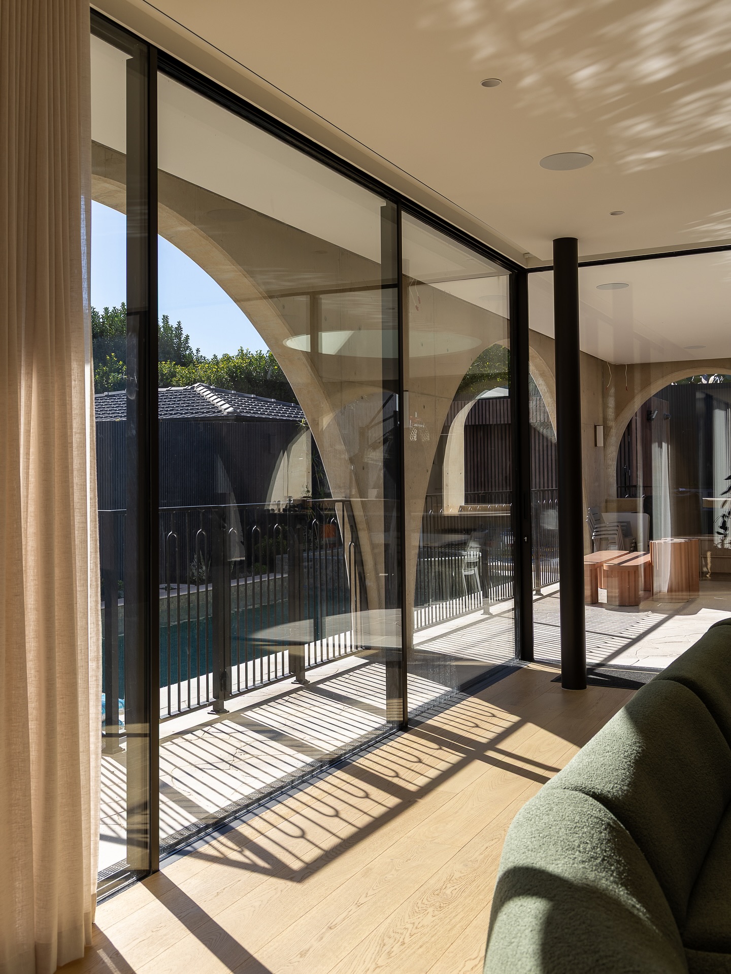 Let light through your home all year round with the new Vantage Elevate Series. FBR SlideMASTER Sliding Door for a seamless concealed sill.
Ask our team today about these high performance sliding doors!