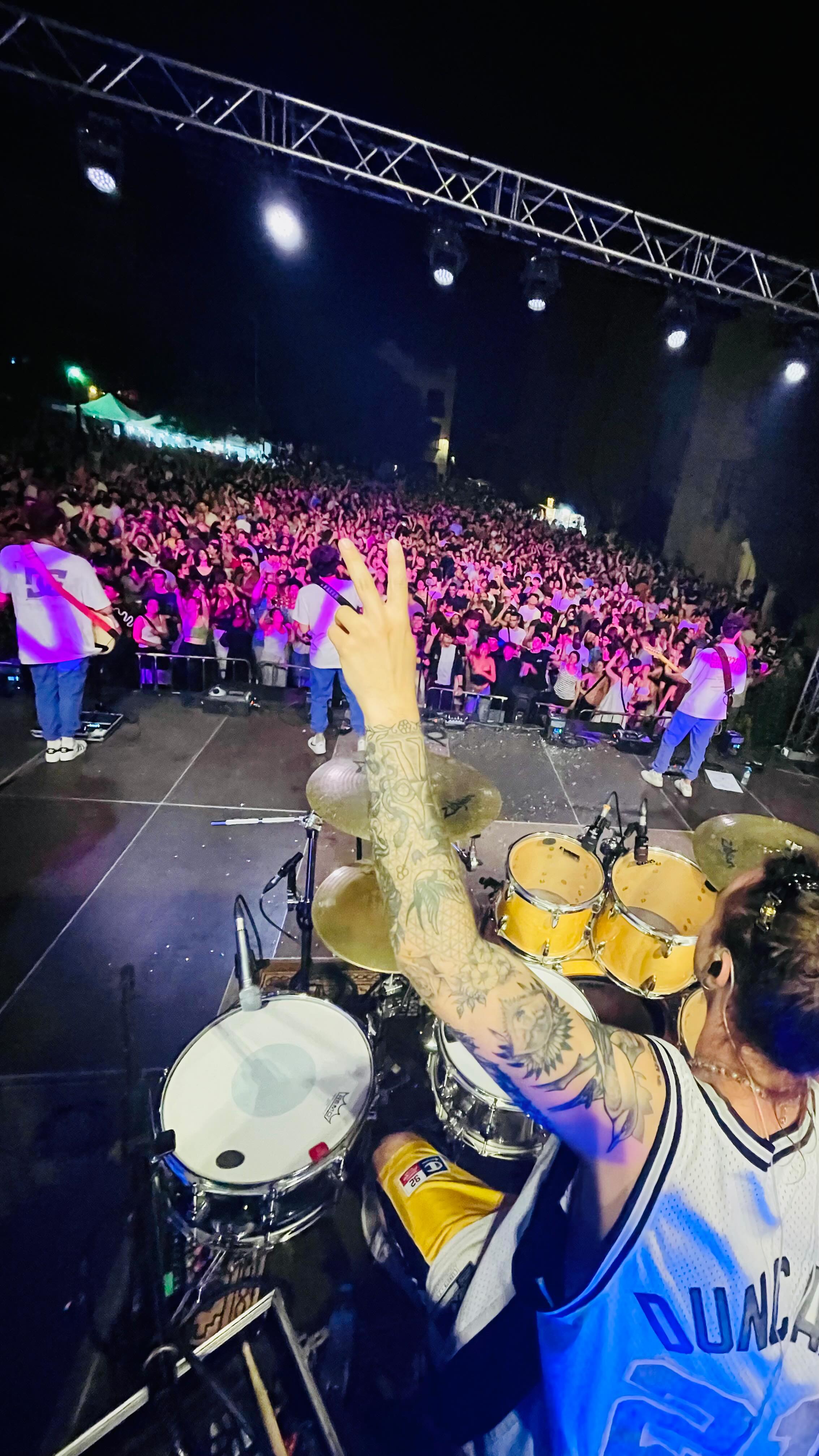 Als vostres peus, Sant Cugatđ„”đđ«Ąđđ€Ż
#festamajor #2025 #santcugatdelvallĂšs