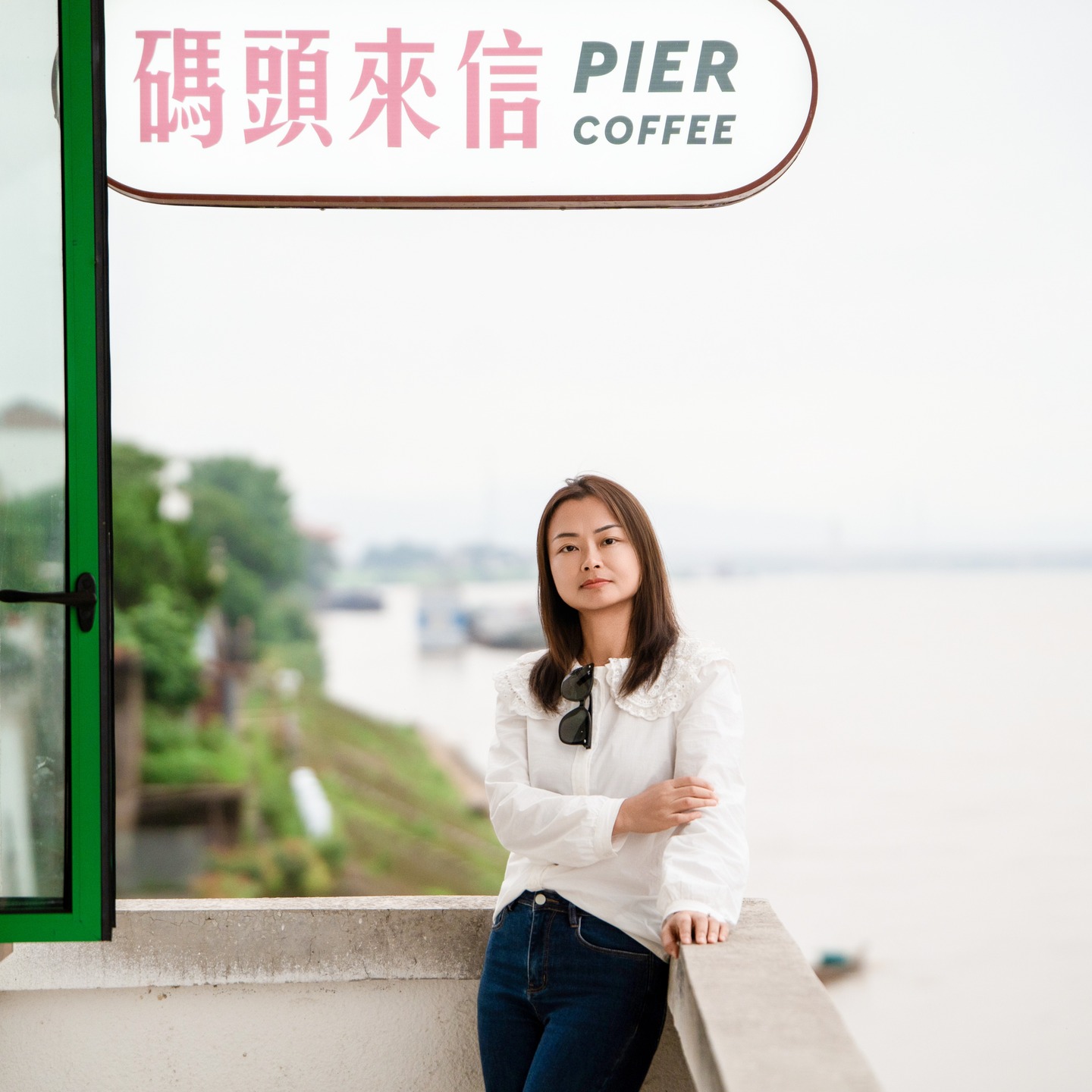 An interesting cafe in Lanxi Province - Pier Cafe
Coffee is good with fantastic riverside view