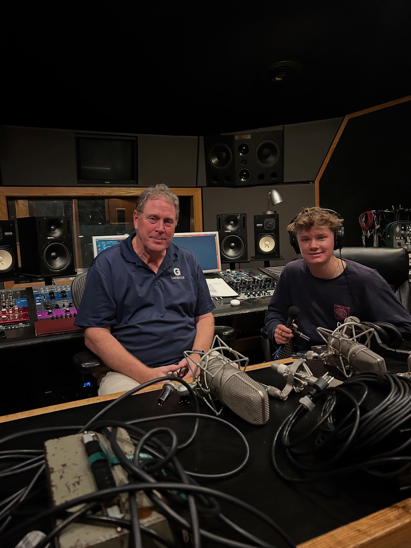 Our Audio Engineering student Paul Smith going over microphones and their uses with his teacher Ken Schubert #teaching #class #mcrophone #audioengineering