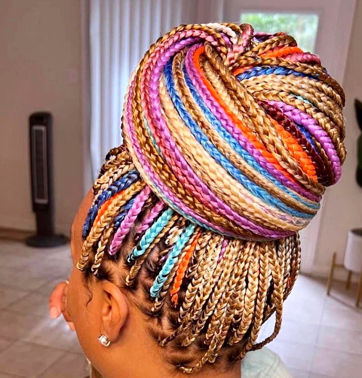 Add a little COLOR 🤩 this summer! You want the COLORS? WE have the COLORS! Call us or Message us TODAY for FAST delivery 🛵💨 all over #senegal #dakarsenegal #gambia