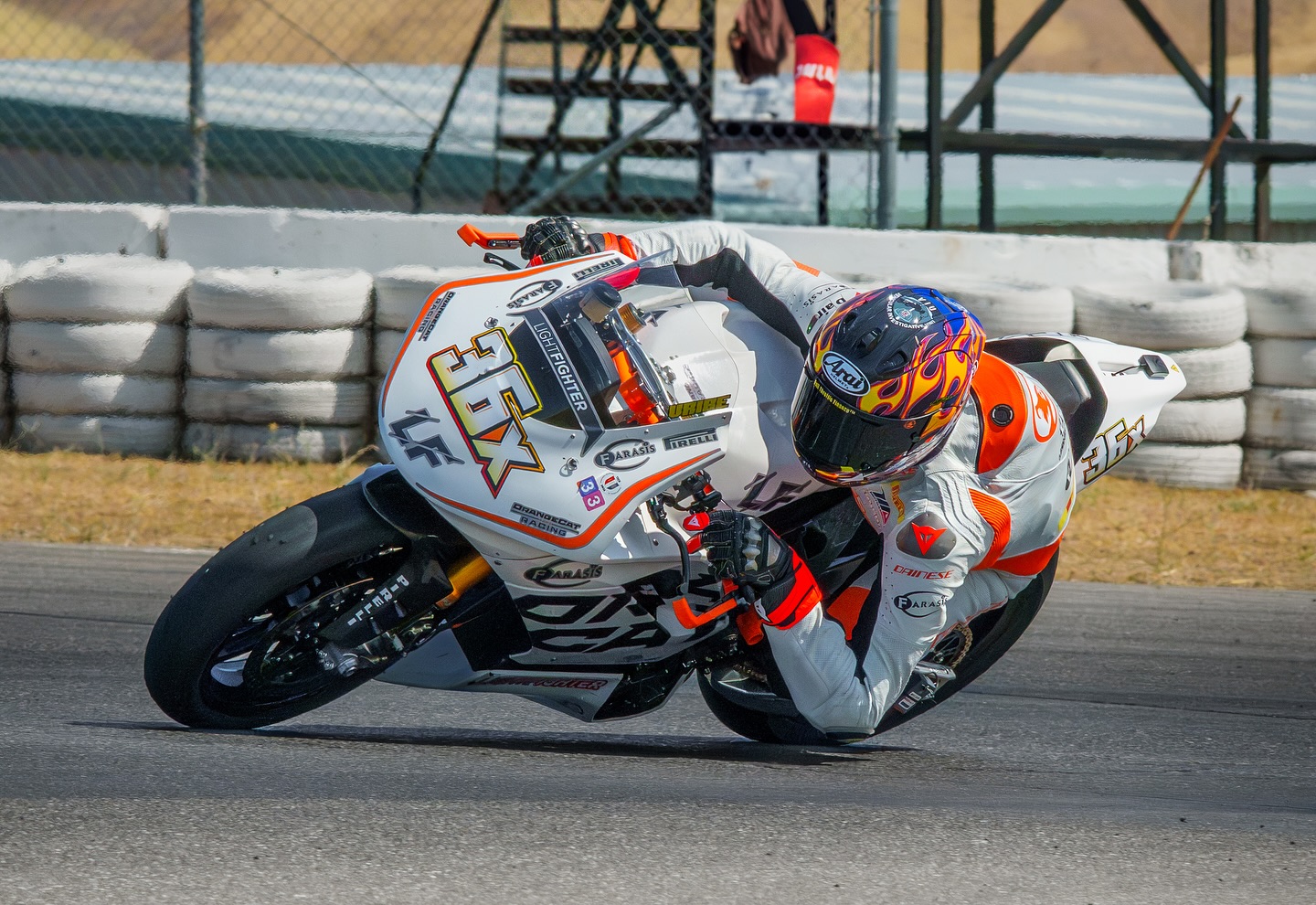 Our first race weekend with 2 Lightfighter all-electric V3s is in the books with an exciting round 3 of AFM Racing at Thunderhill Raceway in Northern California. Jayson was relegated to development duties as he shook down a brand new bike with super-trick Suter swingarm while Brenden focused on holding onto his lead in the Formula 2 and Middleweight Superbike championship. A pair of wins, a second, and a new LF lap record (1’50.023) proved he’s getting along well with the bike. Unfortunately, Jayson missed Superpole on Saturday (along with crucial set up time) and had to carve through the field from a P37(!) grid position on Sunday, but still made it up to P6 by the end of the F2 race and P4 in Midwt Superbike. Great result with much more to come! Proud of what the team has accomplished! 🙌⚡️⚡️⚡️💪