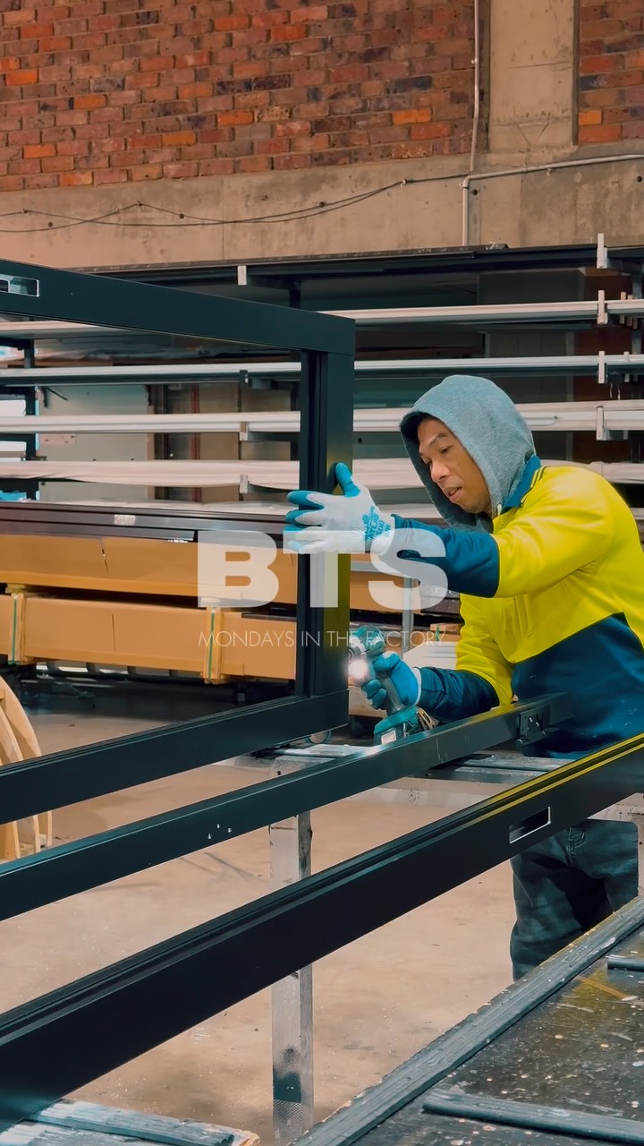 Mondays in the factory 💥
#fivestaraluminiumlakemba #fivestaraluminium #aluminiumwindowsanddoors #aluminiumsydney