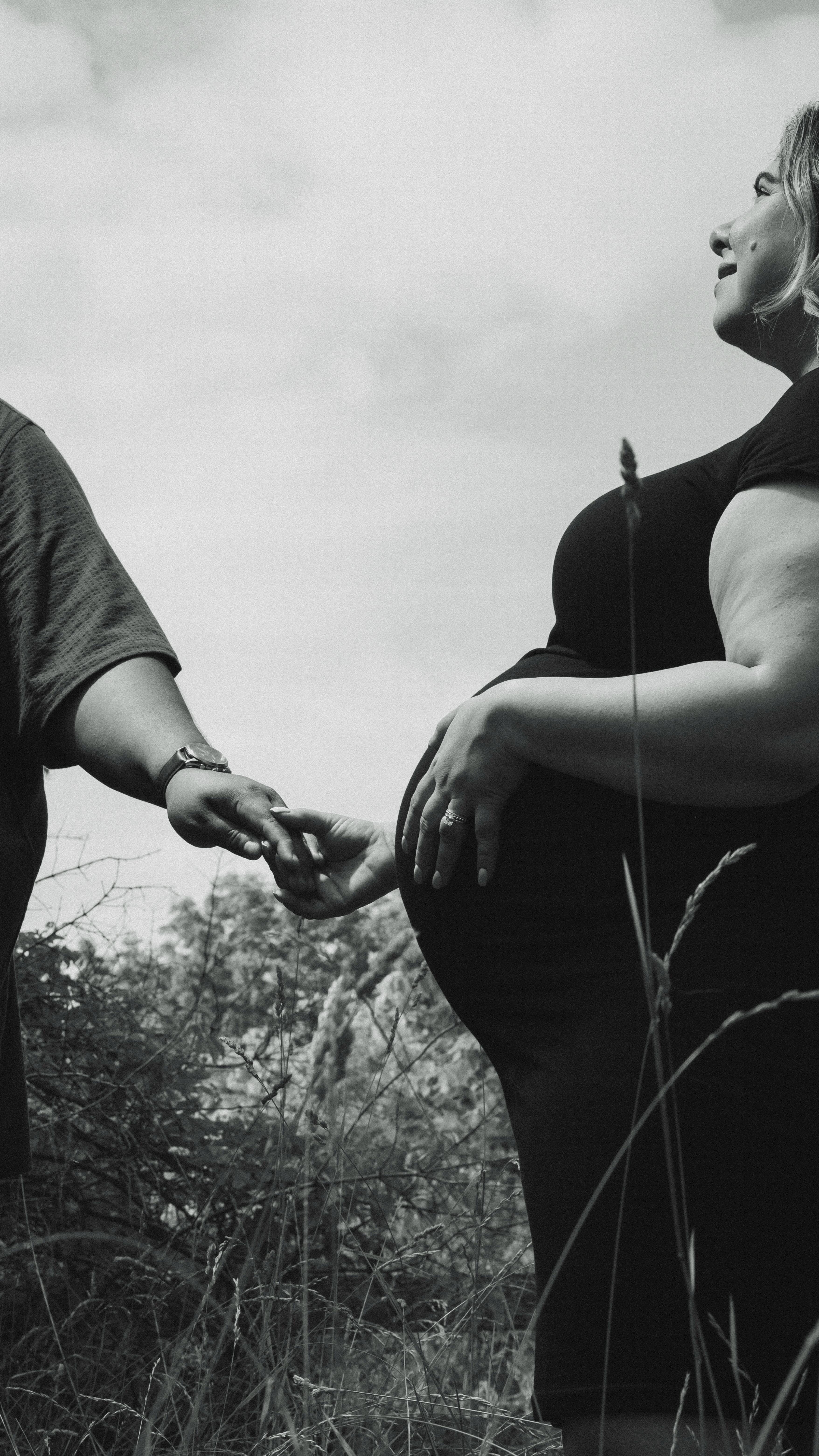 Tiny kicks, big dreams, and a whole lot of nostalgia.
#pregophotoshoot #newmomera #babyboycomingsoon #momphotoshoot #maternity