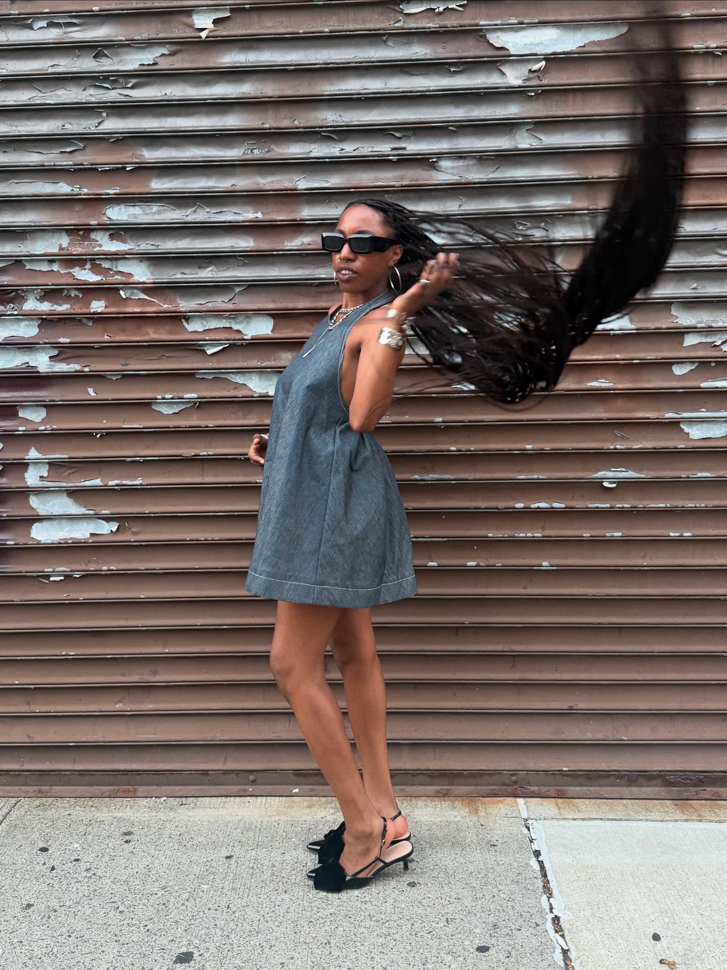 @xo_jenell stuns in our latest denim mini dress. Constructed with lightweight denim!
Available soon!!