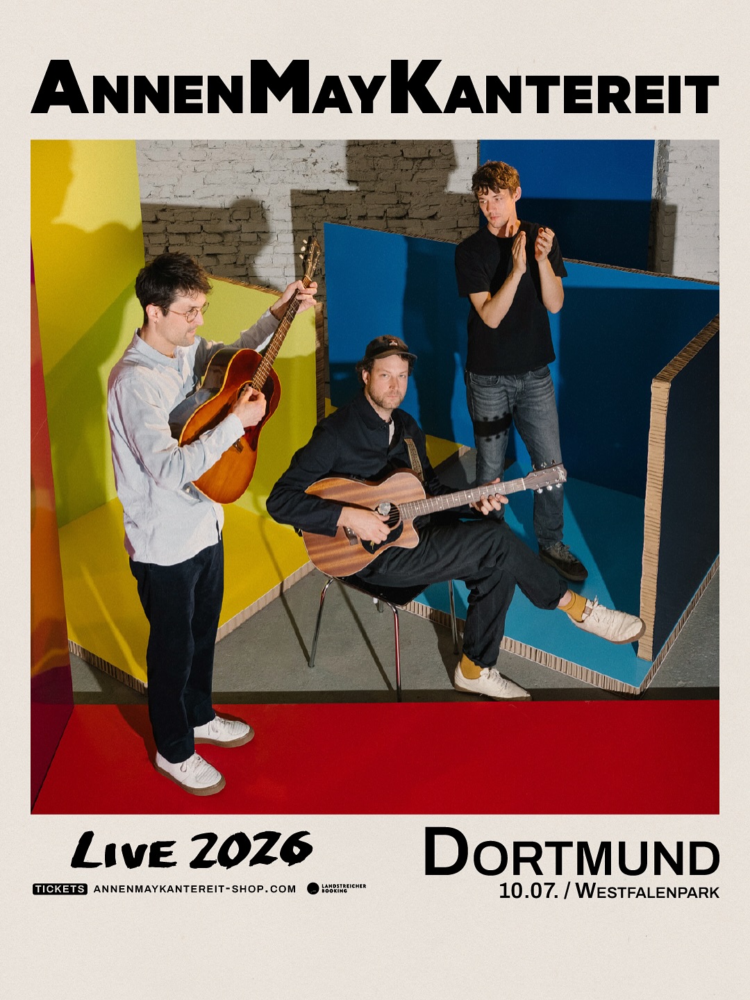 Es ist soweit. AnnenMayKantereit wieder auf Tour. Live 2026
Tickets gibt’s ab Mittwoch 02.07.2025 12.00 Uhr