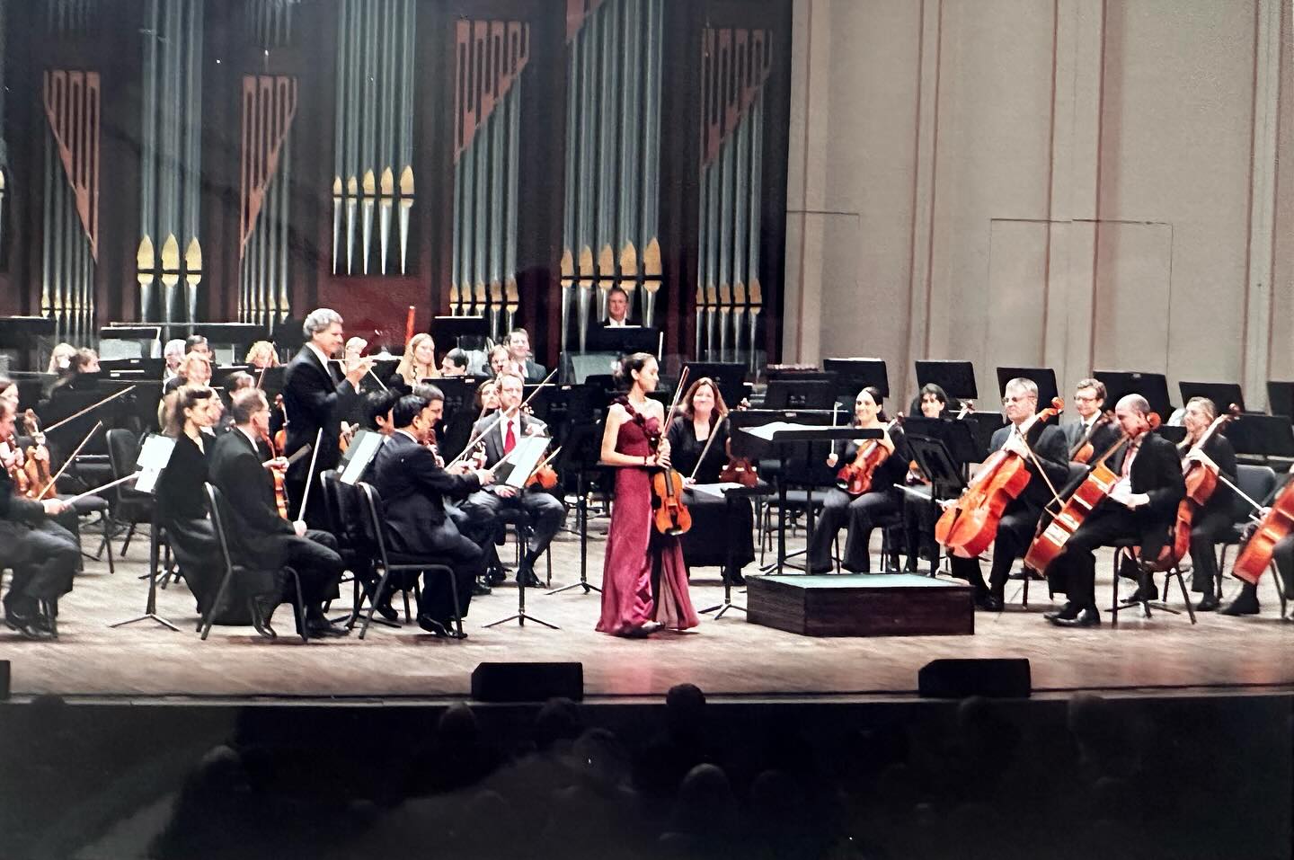 I’m so excited to share that I won the assistant principal position with the Naples Philharmonic! A big thank you to all that have helped and supported me these past couple of months, and a special thank you to Ben Ullery for your guidance in preparation for this audition!
It’s incredibly special to be joining my hometown orchestra and I look forward to being apart of this family come the fall!
*Full circle moment from 2012, first solo with the Naples Phil!