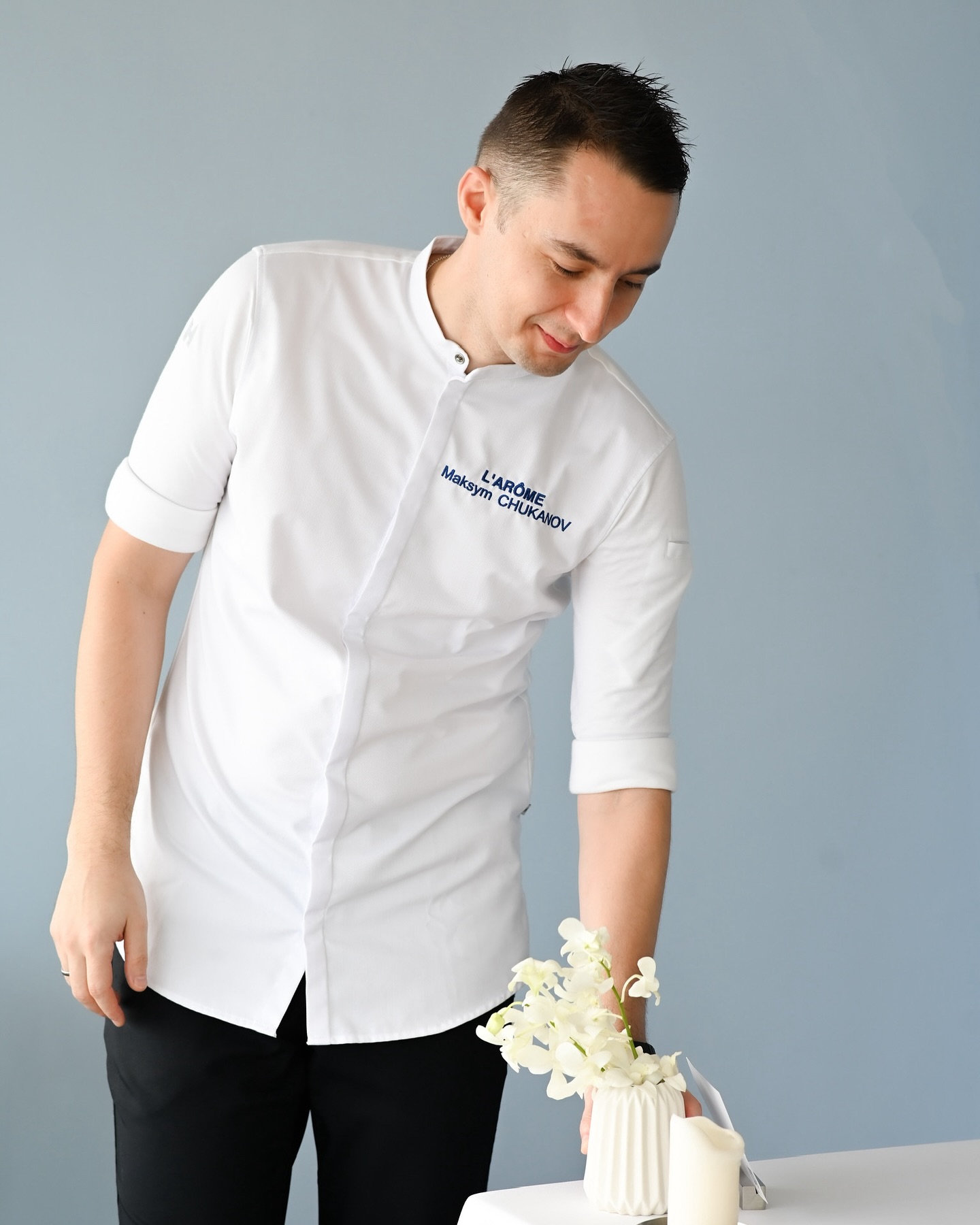 At L’Arôme by the Sea, Chef Maksym Chukanov leads with warmth, humility, and heart. His approachable nature and playful spirit make L’Arôme by the Sea not only a place of excellence — but also a place of joy.
#LaromeByTheSea #ChefMaksymChukanov #LeadershipWithHeart #FineDiningPhuket #TeamSpirit #KitchenJoy #FrenchCuisineByTheSea