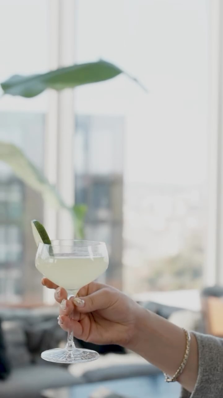 🍸 Catch the cocktail. Own the moment. Above the city, where the skyline glows and the night begins, every perfect catch is a taste of freedom. 🌇 Welcome to Aurora Rooftop Bar.
#aurorarooftopbar #viennavibes #rooftopvibes #bestoftheday