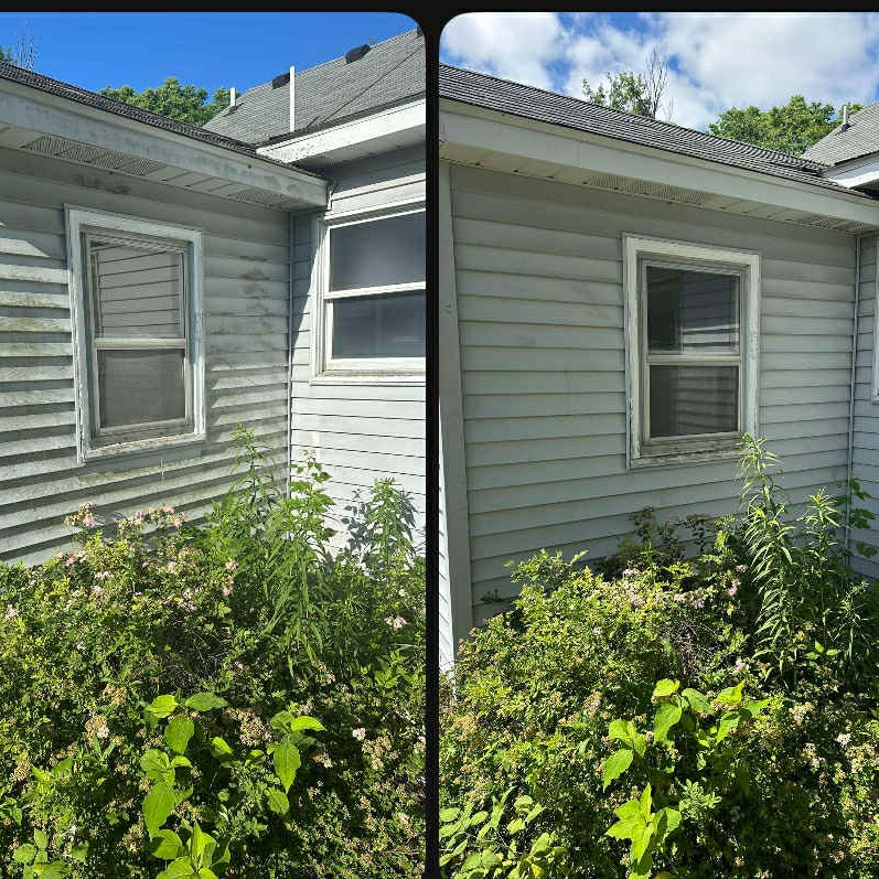 We love having great community partners join forces with us! Thank you for the amazing transformation, Ayers Power Washing! We look forward to having our farmhouse help so many Veterans and their family members. Thank you again for your partnership!!!