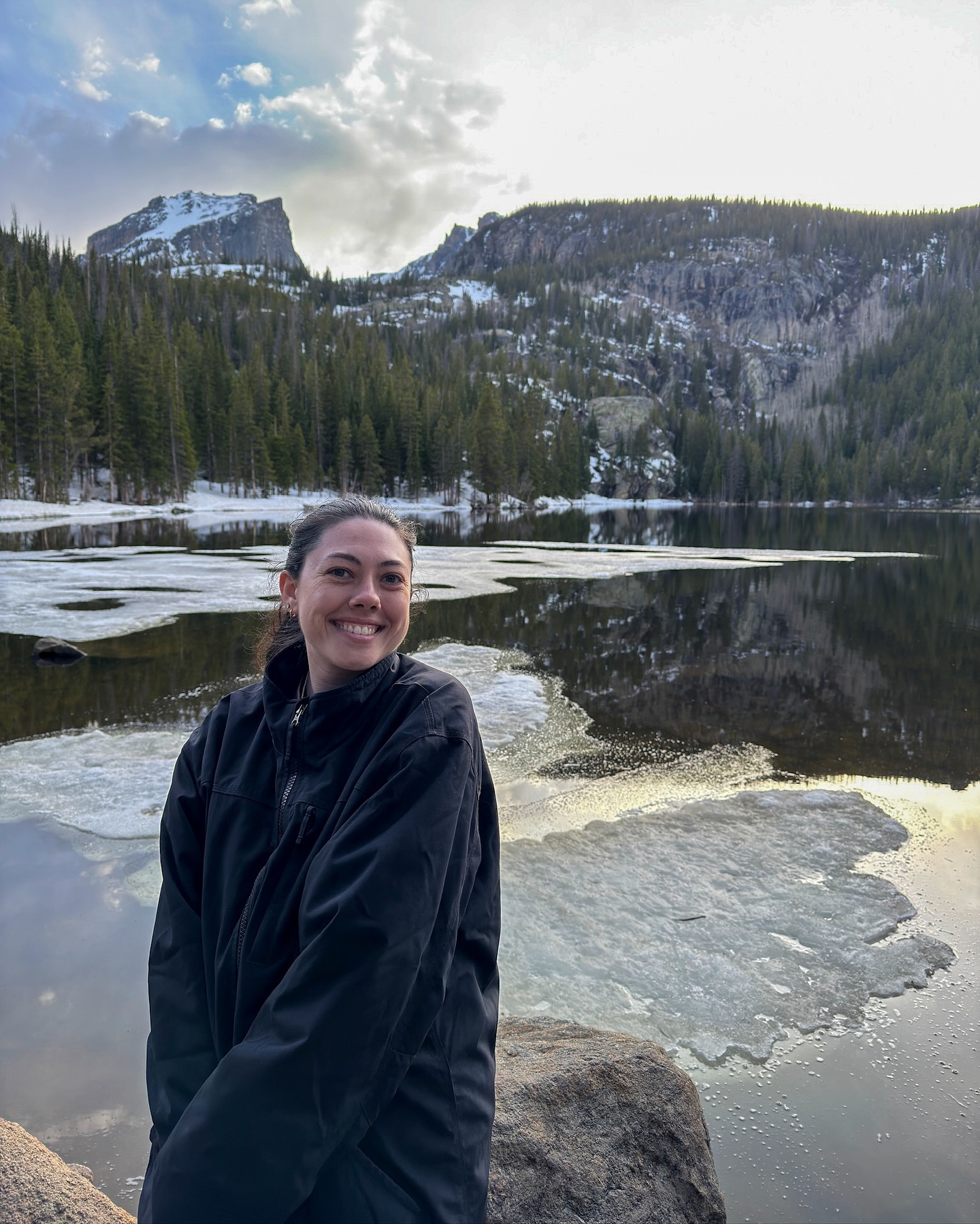 Our first long stop on the family road trip was Estes Park & Rocky Mountain National Park! This as a last minute add-on to our trip and boy was it worth it. We didn’t do any long hikes here, but we saw some great views, hiked on small trails, and saw lots of wildlife!
.
.
.
#VisitEstesPark #colorado_travel #coloradoexperiences #VisitTheUSA #familyroatrip #familytravels #girlswhotravel #coloradosummer