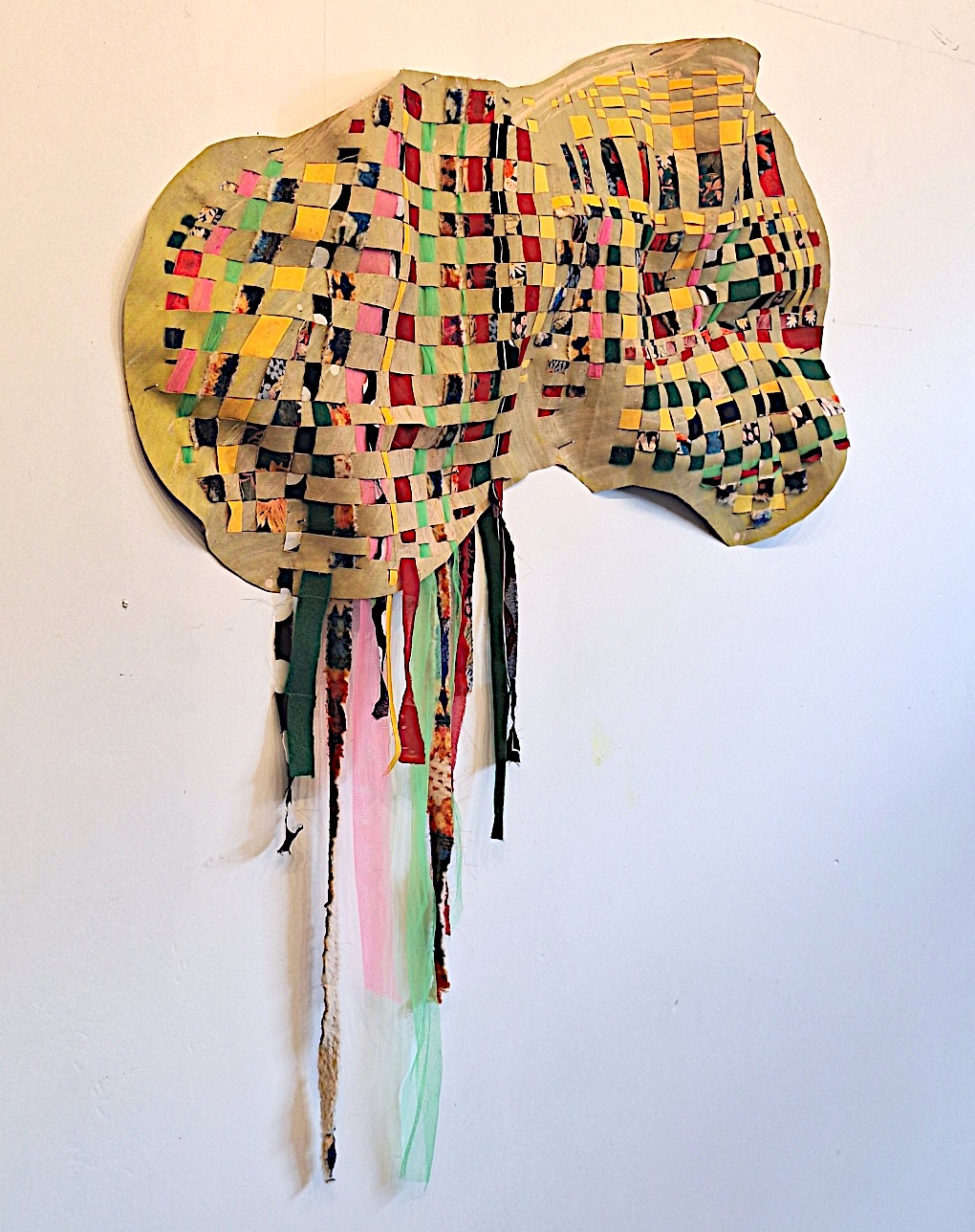 New work
105x59 cm
#arttextile #artcontemporain #tapisseriecontemporaine #galerietextile #galeriecontemporaine #art #tissage