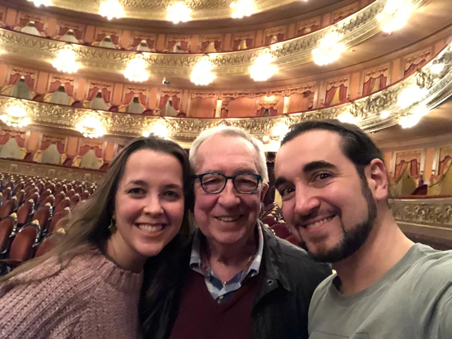 Hoje partiu esse amigo tão querido e tão importante na minha vida. Ele, que me viu uma noite cantando no Theatro Municipal de São Paulo e após a récita veio me perguntar se eu gostaria de cantar no Teatro Colón de Buenos Aires. E ele levou mesmo e nos tornamos bons amigos. No fim devo muito a você, Eugenio querido. Vá em paz. Nós que ficamos, lamentamos a tua partida.