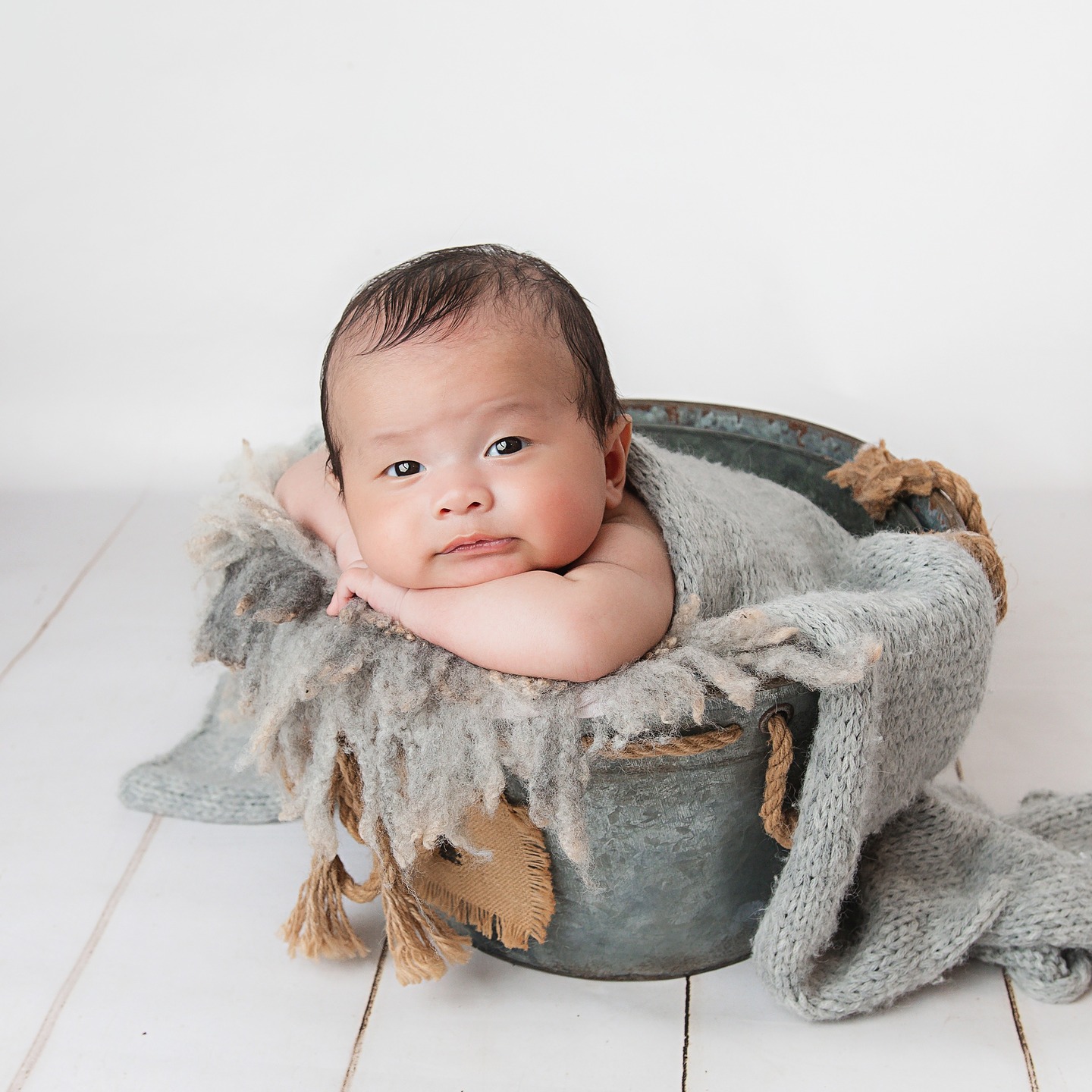 ✨ A special little life update… Tomorrow is my last day in the studio before I’m officially on maternity leave! ✨
It feels so surreal to be saying those words — after years of photographing so many beautiful new beginnings, it’s my turn to step into this next chapter and welcome baby number 4 🥹🤍 this will very likely be my last post for a little while as we are expecting to welcome our newest addition by the end of the week.
I’m so incredibly excited (and honestly, a bit emotional too) as we get ready to meet our baby — and soak in all those first precious moments I’ve loved capturing for so many of you.
While I’m away, things will be a little quieter around here. I’ll still be checking in and replying to messages when I can, but please bear with me if responses take a little longer than usual. I know you’ll all be so understanding, and I’m truly grateful for that.
To everyone who’s supported my little business this year — thank you, from the bottom of my heart. I can’t wait to share a little glimpse of our newest family member when they arrive 💛
And before I go fully into baby bubble mode… I’m leaving you with a few of my absolute favourites from sweet Rohang’s Little Smiler session. He brought along his two wonderful big sisters and lovely mum and dad, and it was such a joy to capture this special time for their family.
✨ Now booking from November 2025 onwards with very limited availability. Please get in touch via the website or send over an email to secure your session in my diary - booking in advance is always recommended.
📸 Newborn • Baby • Cake Smash • Maternity
For enquiries please visit www.starspeckled.com
💌 starspeckledphotography@gmail.com
📍 Aldershot, Hampshire
#aldershotbabyphotographer
#hampshirebabyphotographer
#berkshirebabyphotographer
#surreybabyphotographer
#readingbabyphotographer
#babyphotographyuk
#milestonephotography
#babymilestonesession
#ukbabyphotographer
#babyphotographernearme
#berkshiremums
#hampshiremums
#starspeckledheartsphotography