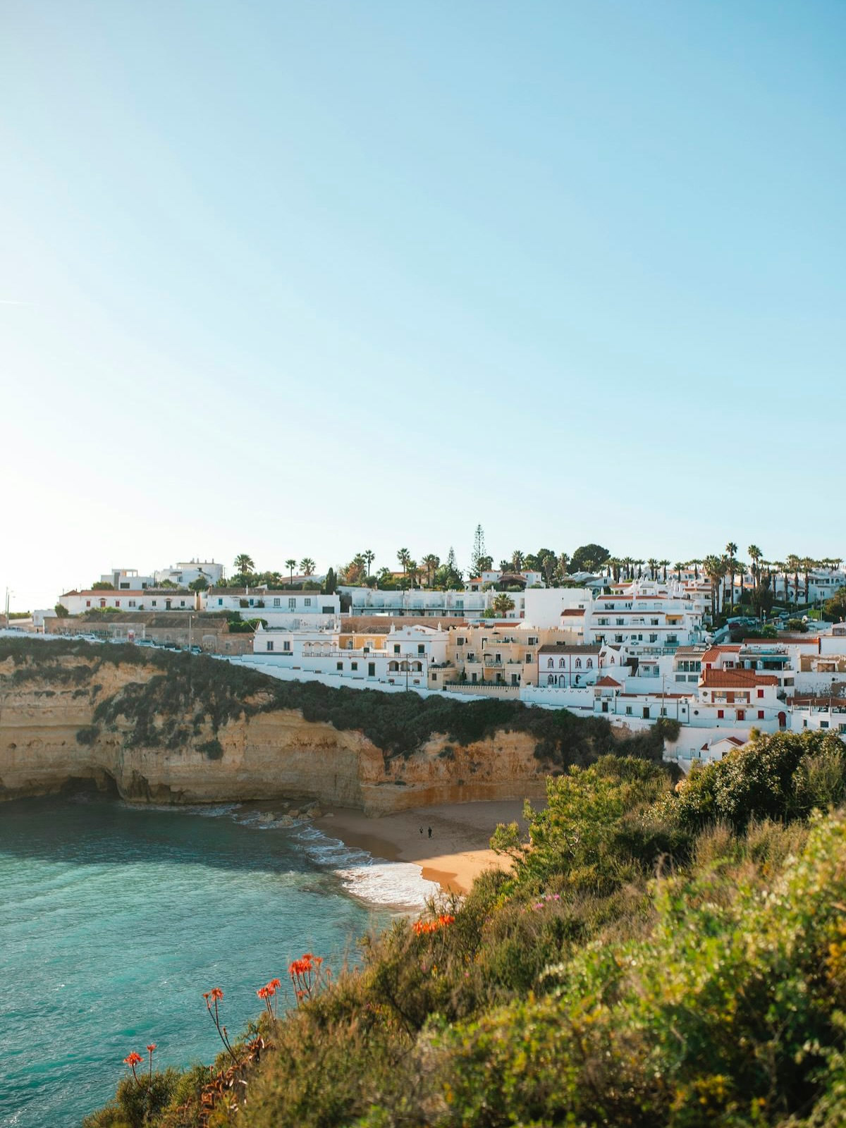 Wondering about the most beautiful Algarve beach towns? Let me share my favorites with you 🤍🫶🏽
Check out my link in bio and you’ll know exactly where you will want to next 🌅
#algarve #algarvecoast #algarvelovers #algarveportugal #portugalplaces