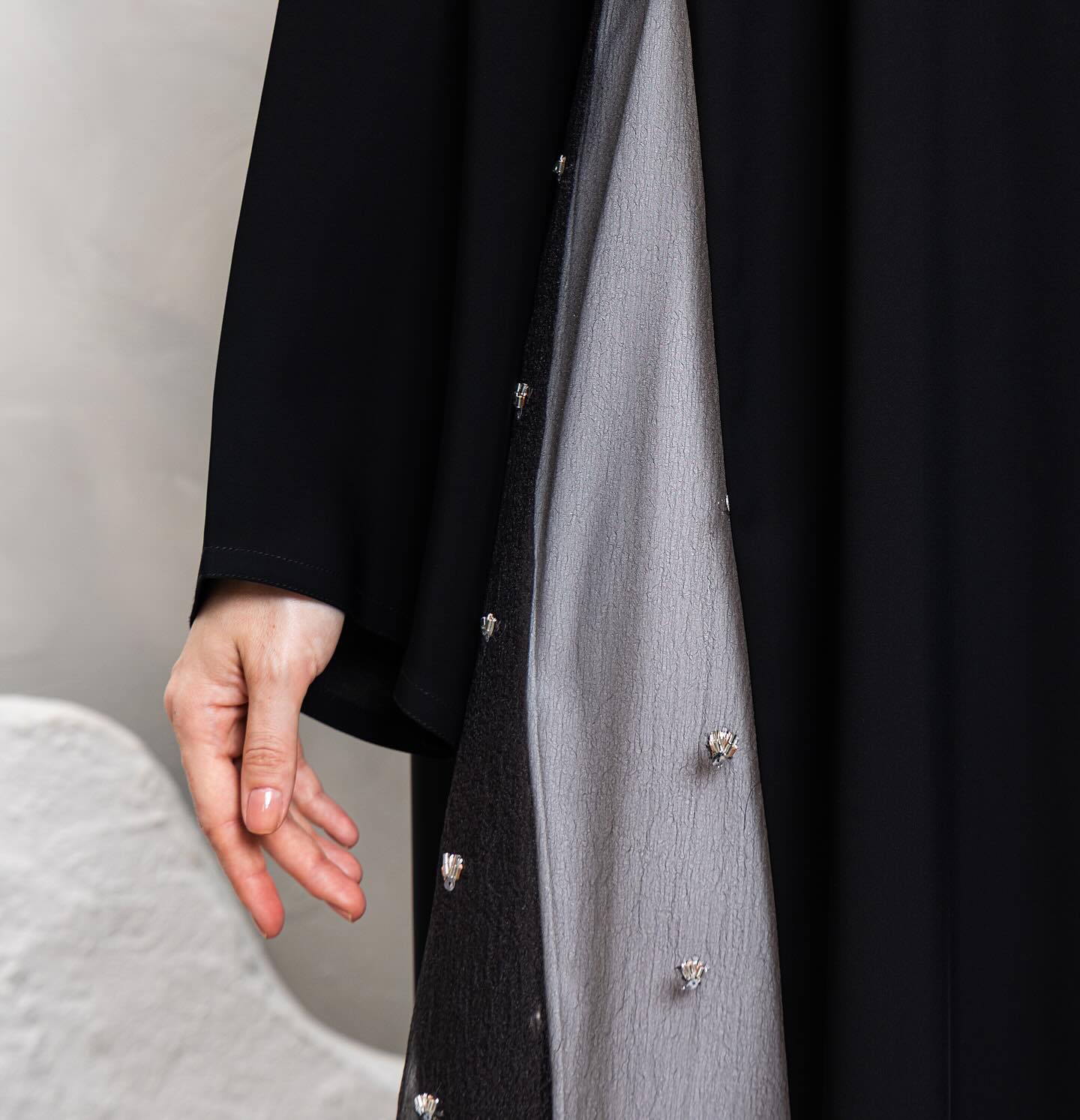A one-of-a-kind piece that speaks for itself. You’ll stand out with every step, no matter what you wear underneath 🖤
• Model: A04
• Fabric: Nada
• Color: Black with gradient detail
DM us to order 🖤
#LURANA #Abaya #uae #abudhabi #عبايه #عباية