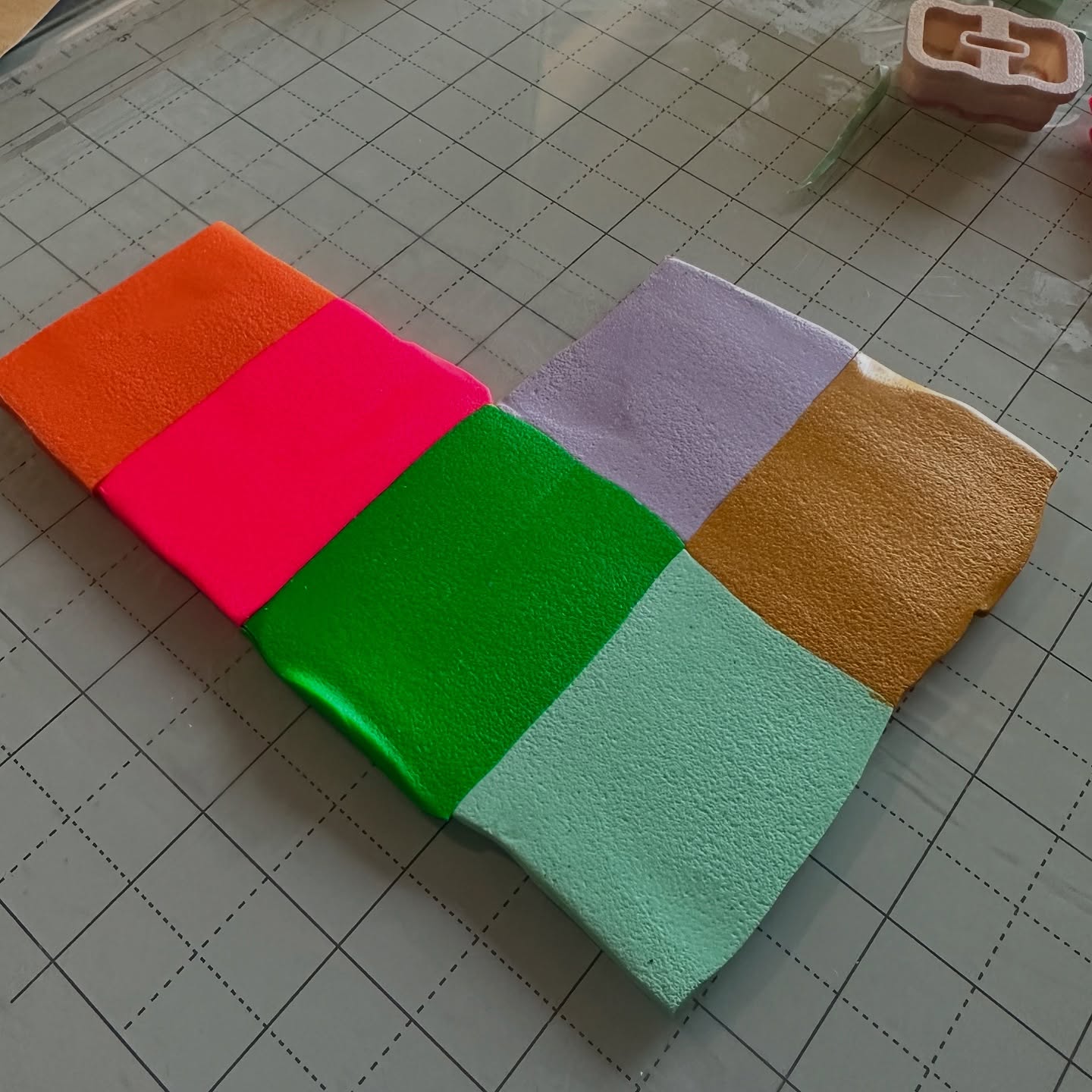 Abracadabra 🫰🏽
#greenwitch #boricuagirl #clayjewelry #craftespañol #fyp #puertoricotiktokt #magiatiktok #magiccraft #boricua🇵🇷 #boricua #craftideas #crafttok
#apoyalocalpr #polymerclayearrings #clayearrings #shopsmall #boricua🇵🇷 #handmade #clayallday #polymerclayearrings #polymerclaytutorial #polymerclayartist #arcillapolimerica #arcillapolimericatips #polymerclaycreations #resina #resinajewelry #resinaccessories #PolymerClayCreations
#ClayCutters #ClayCommunity #SmallBizSupport