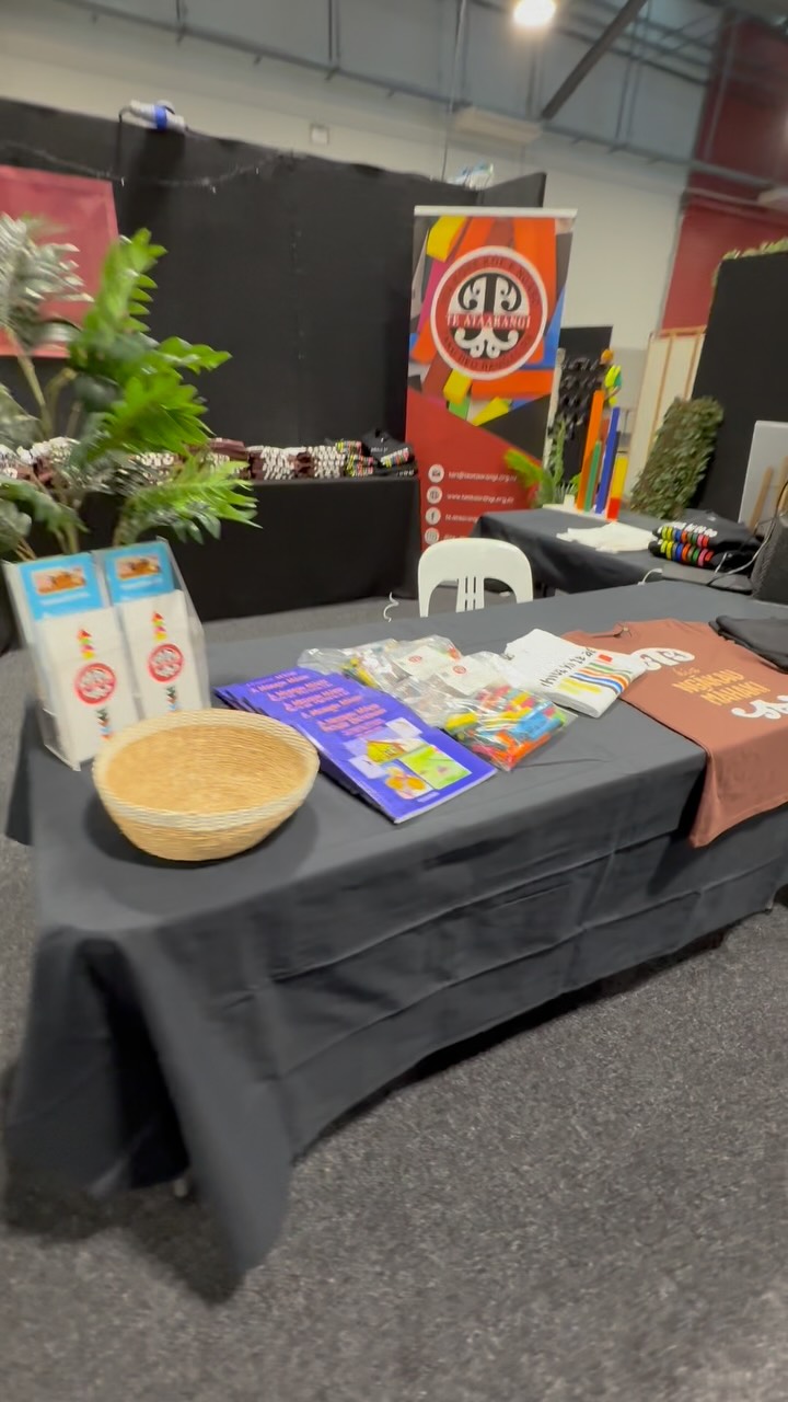 Attending @tupuora_ #akoararau āpōpō and/or Wednesday? Nau mai, Kōrero mai!! We have our some new merch just landed 🛬 and our whānau from @reokorero are here to showcase our Te Huanui kaupapa!
If you didn’t grab your tickets to seminars, kei te pai, you can still browse all the different pākihi and kaupapa on offer (just a small Koha for your entry), and immerse yourself in the best that te ao Māori has to offer 💚
#teataarangi #tereomāori #whiuakiteao #kiangākaumāhaki #tupuora