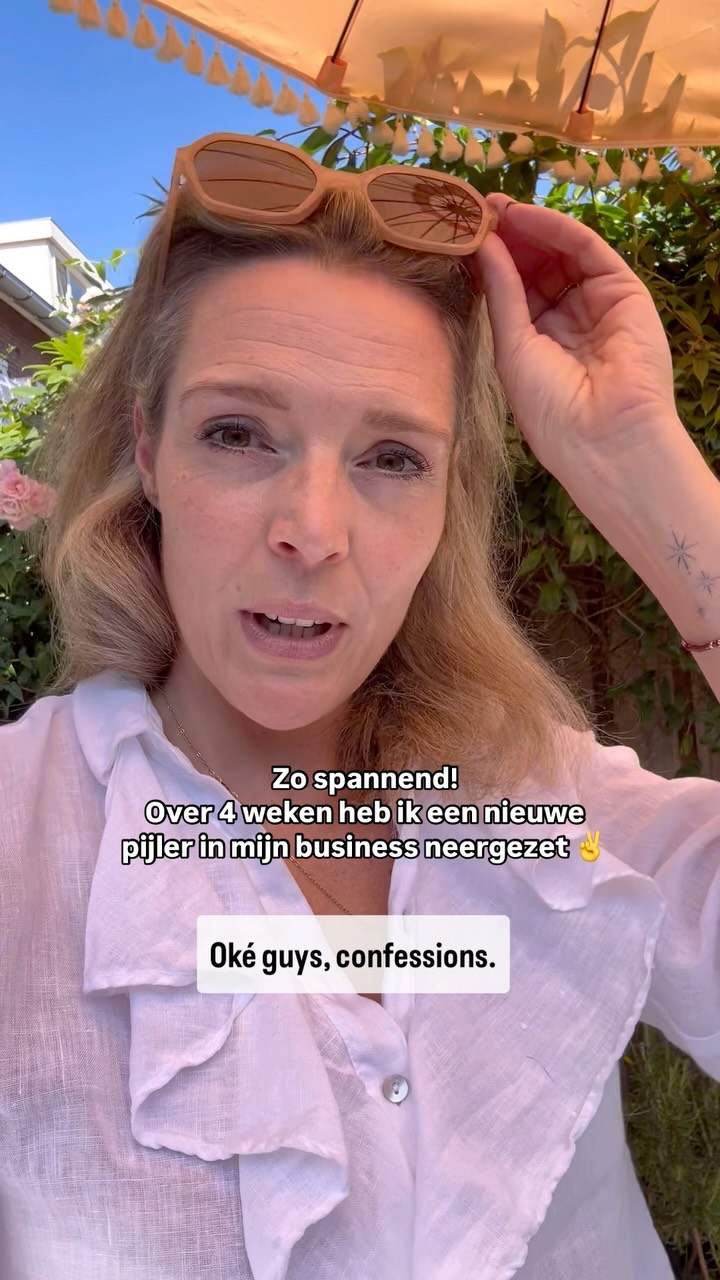 Confessions: ik heb al een tijdje dit verlangen.
Vind het ontzettend spannend.
Zie 41256 beren op de weg.
En stel het daarom steeds uit š
Tot ik dit weekend dacht: WTF zijn dit voor bullshit verhalen aan mezelf: ik ben een expert in nieuwe stappen zetten en mijn energie volgen! En de zomer is een heerlijke periode om hier ruimte aan te geven.
Dus ik ga gewoon zelf lekker meedoen met de vrouwen in The Next Season āļø Summer Edition! Zodat ik over 4 weken dit stiekeme verlangen heb omgezet naar een duidelijk idee, plan en pijler in mijn business. Lets Go!
En jij bent van harte welkom om met me mee te kijken en te doen š„ Of je nou een nieuwe boost wil geven aan je business, carriĆØre of terug wil in loondienst: dit actieprogramma helpt je van energy drainers Twijfelen en Overdenken naar een energiek vervuld werkleven āļø