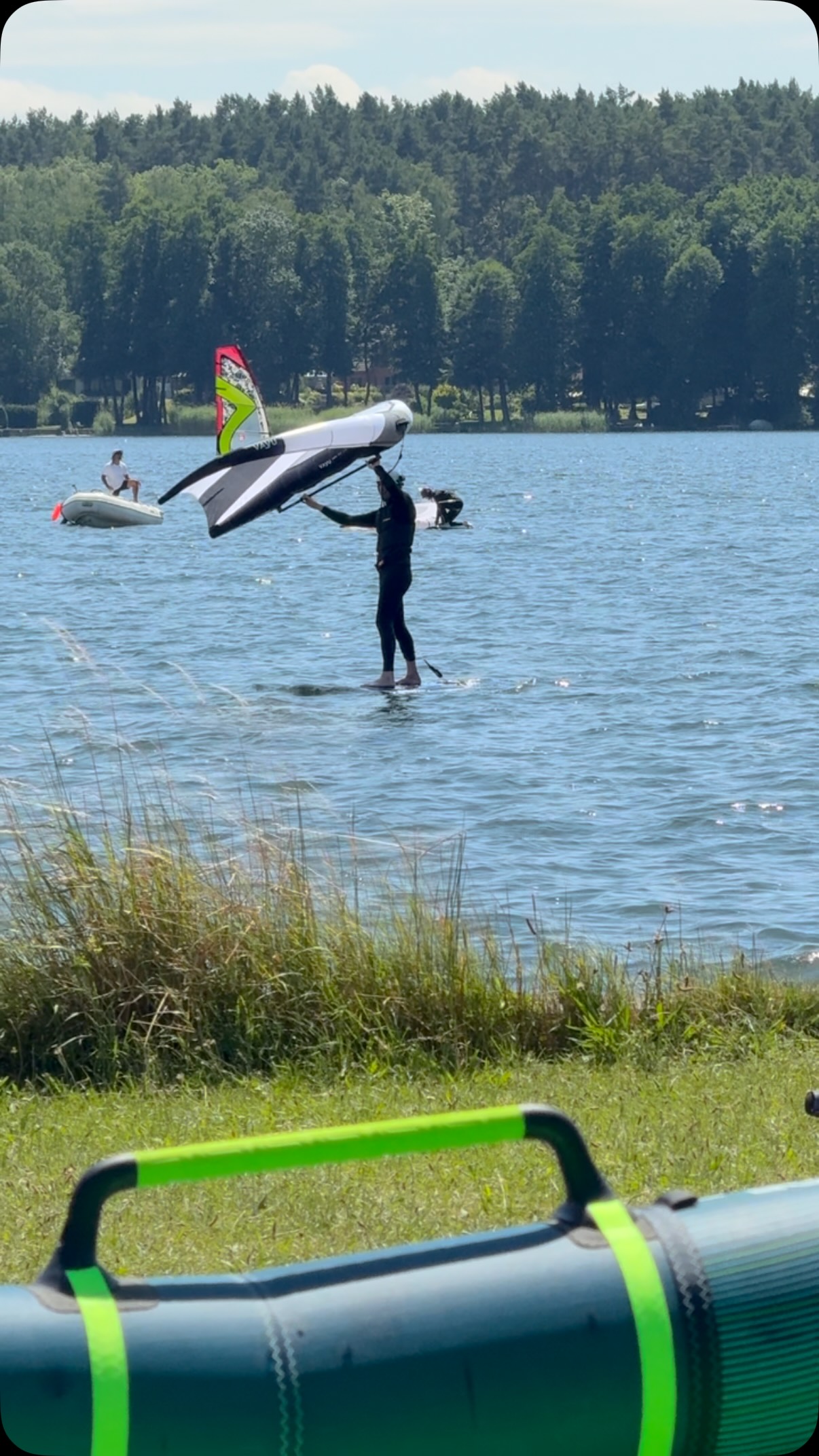 Achtung: Wingfoilen macht süchtig‼️Beim ersten Mal bleibt’s nicht 😍🤙🏽
Coaching:
🇩🇪 June-September (Germany)
🇧🇷 October-December (Jericoacoara, Brazil)
—————————————————————————————
:
:
:
#wingfoil #wingfoilbrandenburg #wingfoillernen #wingfoillessons #wingfoilberlin #wingfoiltenerife #axisfoils #wingfoilschool #progress #wateradventures #vayuworld
#parawing #parawings #dwfoiling #dwmedano #foilcamps #foilcoaching #foilclinics #dwargentina #downwindarg #wingfoilargentina #foilingargentina
#wingfoilschool #wingfoil #wingfoilbrandenburg #wingfoillernen #wingfoillessons #wingfoilberlin #wingfoiltenerife #wingfoilberlin #wingfoilcoaching #winginglife #wingfoilmedano #ktboards #vayuwing #axisfoils