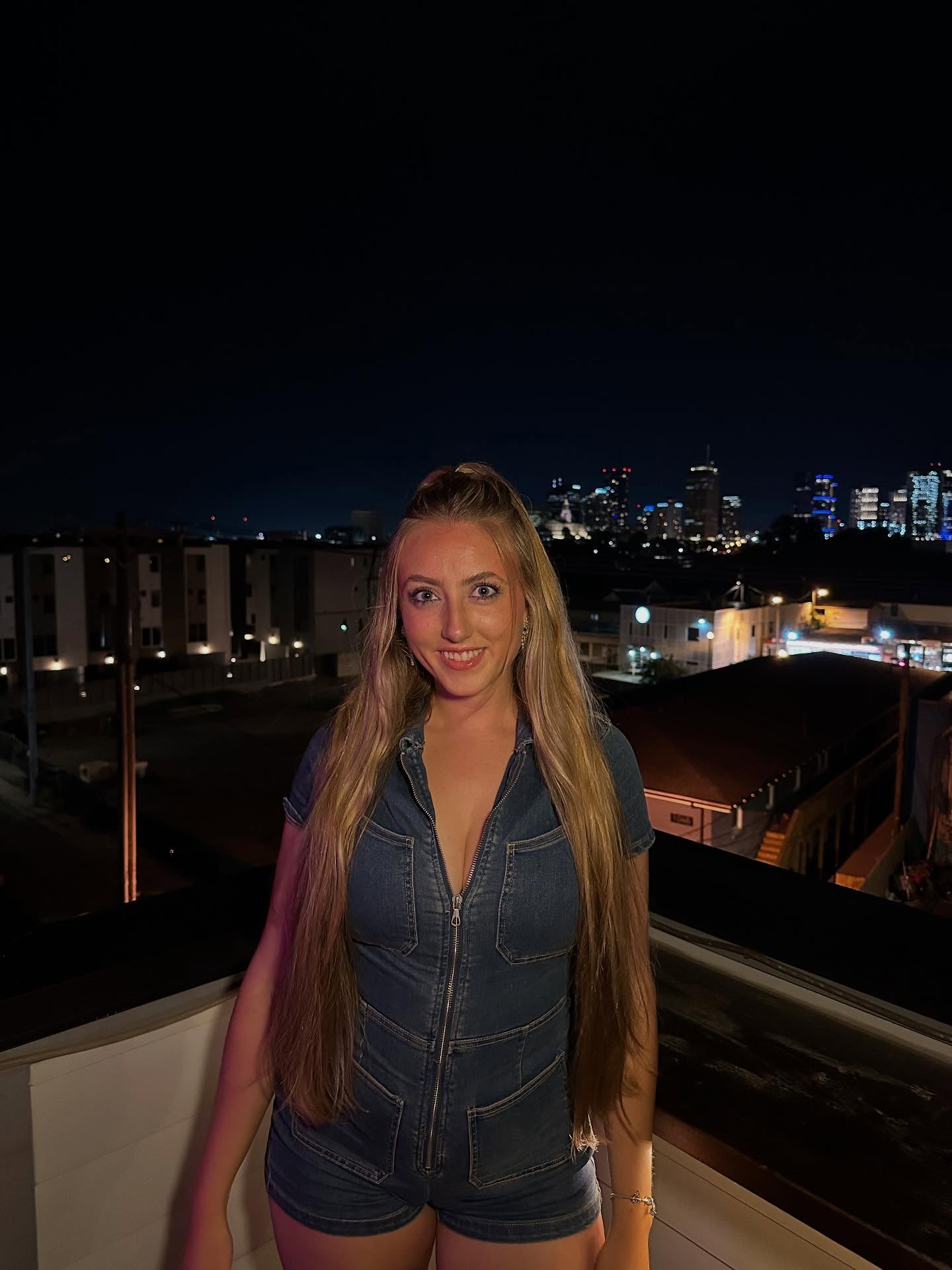 five girls in the mirror putting makeup on💋 #nashville