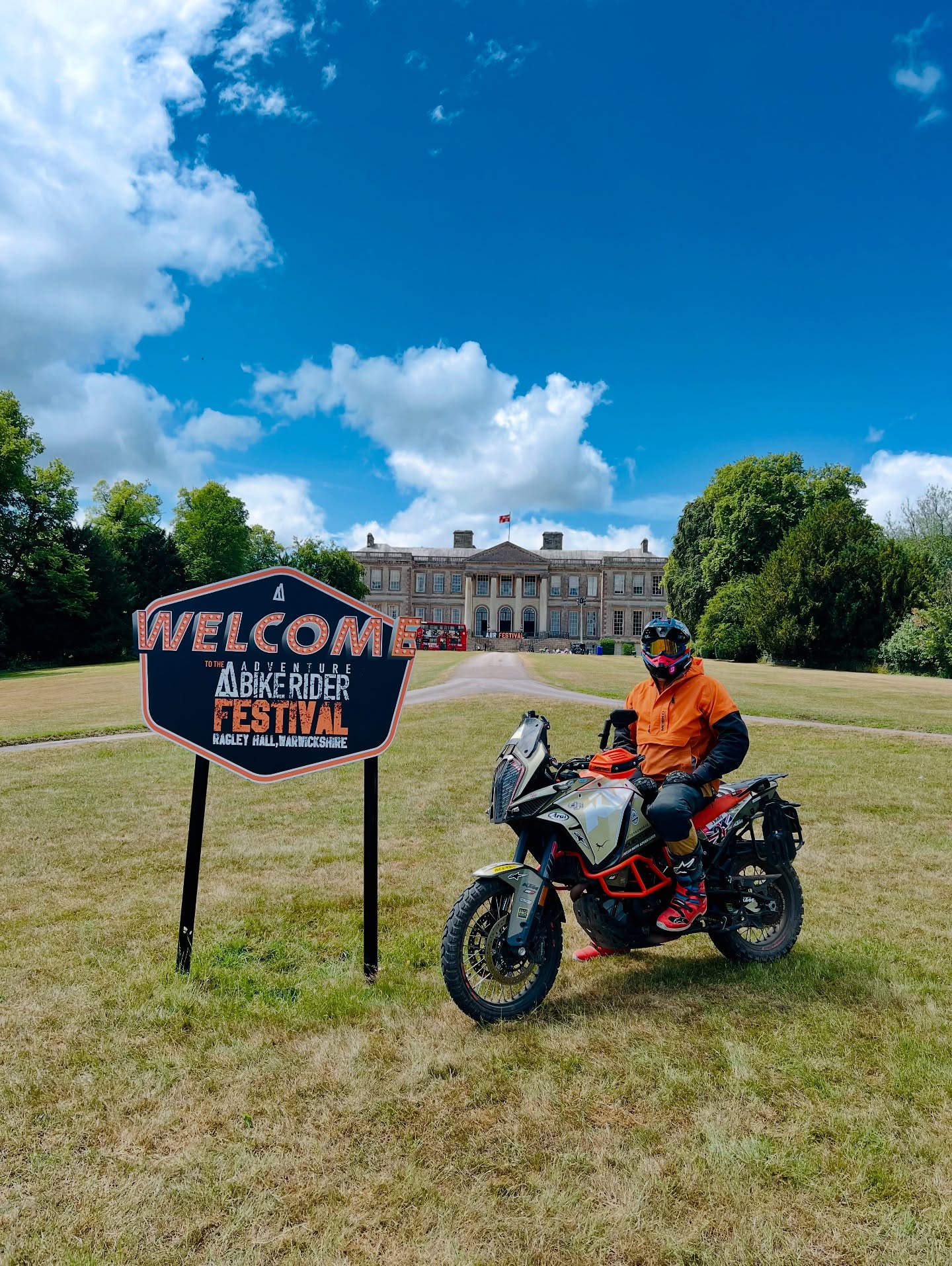 Well that’s a wrap on @adventure_bike_rider ABR Festival 2025 ✅ and what a festival it was! A huge thank you for everyone that came by the stand to have a chat/ book a tour and for everyone who came to listen to James talk on the Travellers stage “an insiders guide to riding in Africa” with @biketruck it wasn’t all work and no play however with plenty of trips around the trails and the infamous “Bog of doom”… now it’s time to slap on some after sun and have a well deserved sleep 🤣 see you all again next year! 🍻