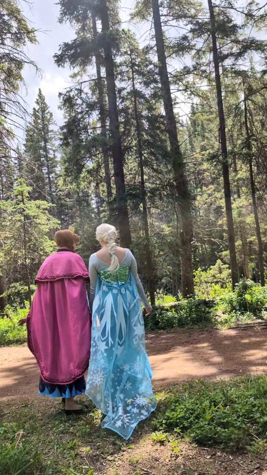 From Arendelle with love 💙❄️
#dazzlingprincessparties