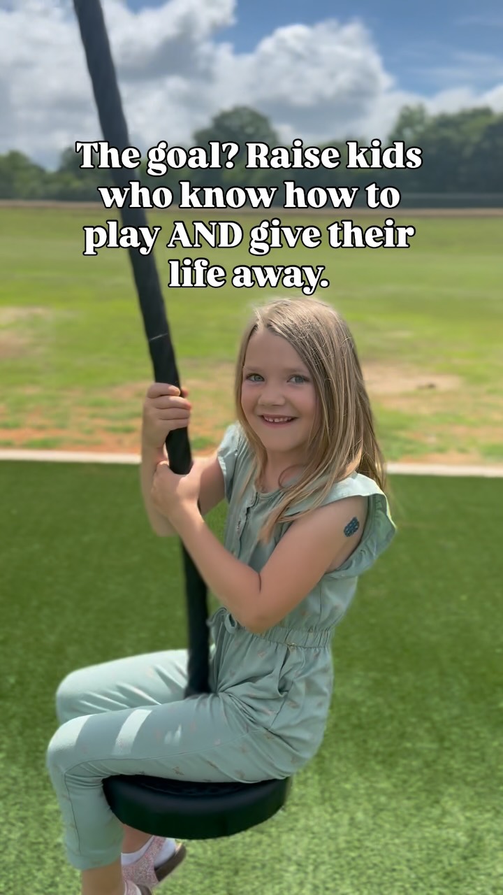 Kids can be kids AND be kind.
They can know about hard things AND feel secure.
If your heart is set on teaching your kids to truly love serving others, IM SO GLAD YOU FOUND ME! 🫶
This space is here to equip, encourage and empower you to start serving with your kids.
➡️ Snag a FREE serve idea for kids ages 3-10 right in my bio. Pinky swear it’s easy, impactful and will let your kids take the lead.
All you need to do is take the first step and I’m here to make sure you never look back 🫶
Cheering for you!