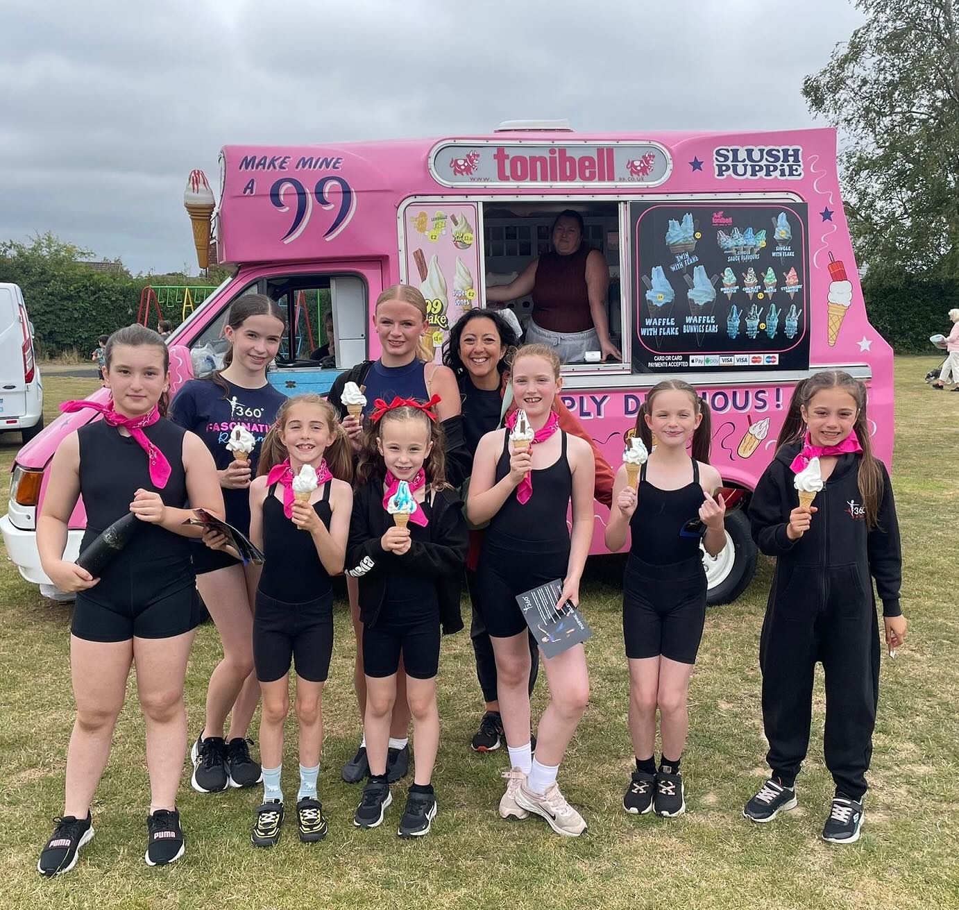 A lovely afternoon with some of our dancers performing at @pemburyparishcouncil Pembury in the Park. A little cold and windy but definitely not too cold for a celebration ice cream! Thanks to all for organising such a great event, we were thrilled to be part of it ⭐️ #pembury #pemburymums #pemburyvillage #360dance