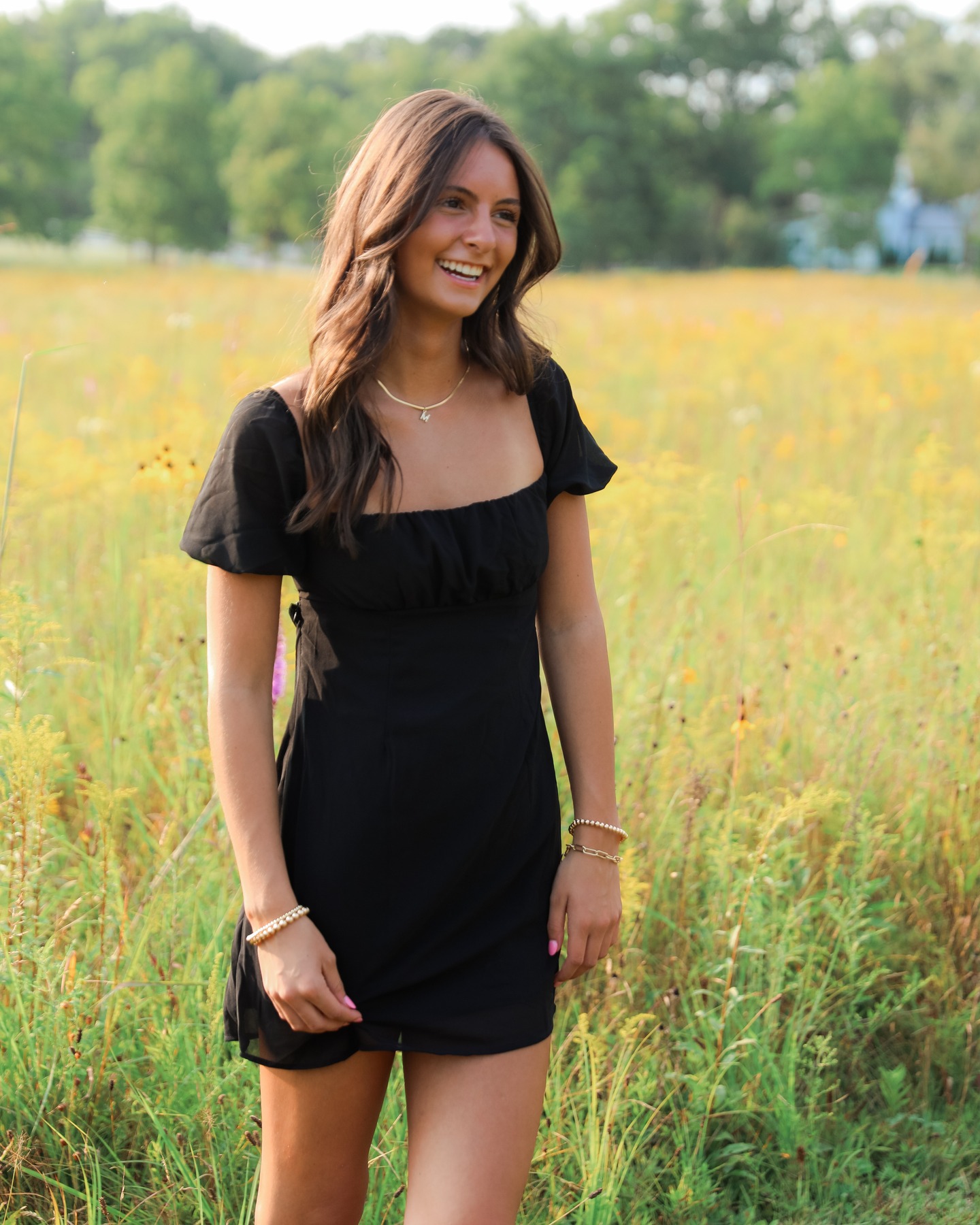 It’s SENIOR SESSION SEASON! 🎓✨ Class of 2026 — it’s your time to shine! 🌞📸 Now booking summer sessions — tap the link in bio to grab your spot! Let’s capture that golden glow & dreamy sunsets. Schedule now to lock in those open calendars and fresh tans! 💫📆