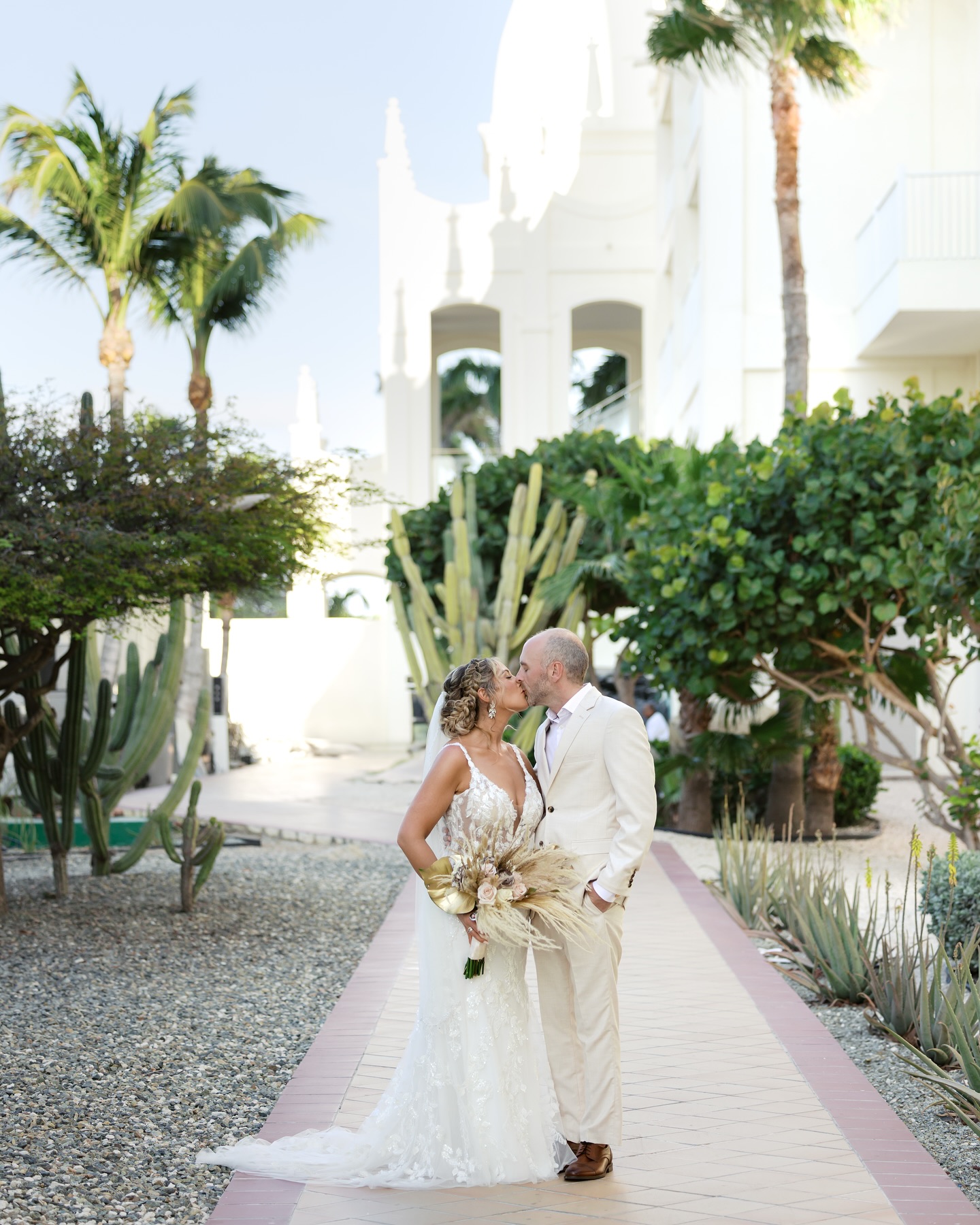 This wedding season has been a whirlwind of destination celebrations so far and I couldn’t be happier. Sharing a few bride and groom portraits from a very special day earlier this spring in beautiful Aruba with J&D 🌊 🌴 ☀️
.
.
.
Planner @taylored.events_
Content Creator @contentbyjm
Venue @riupalacearuba
.
.
.
#aruba #arubawedding #destinationwedding #destinationweddingphotographer #beachwedding #coastal #nautical #arubaweddingphotographer #stylemepretty #arubabride #destinationweddingplanner #bostonweddingphotographer #bridalportraits #brideandgroom #isaidyes #islandwedding #fineartwedding #newengland #newenglandwedding #bostonwedding #beachlife #arubaphotographer #arubatravel #riuaruba #hyattaruba #riu