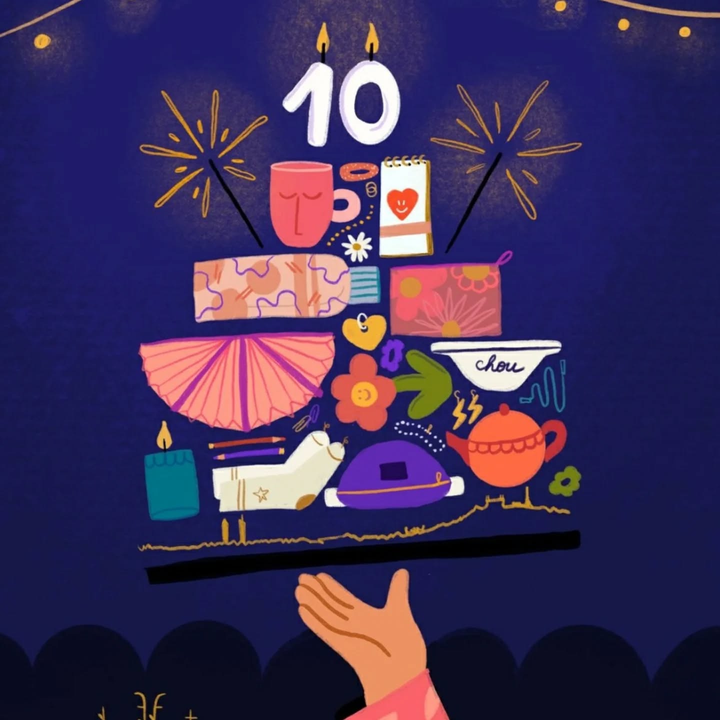 10 ans en Canopée. Il y a dix ans je rencontrais Pauline, au sein d'un co-working dans le 1er arrondissement de Lyon. Elle avait proposé à ceux qui voulaient de participer à une réunion d'échanges d'idées autour de son concept, ouvrir une boutique dédiée à la famille avec un coin salon de thé et des ateliers créatifs. Elle était toute seule, pleine d'aplomb, un peu timide mais déterminée. J'ai adoré instantanément cette femme incroyable. Elle savait où elle allait, elle avait envie et elle y croyait, le reste ce n'était qu'une succession d'opportunités à provoquer et à cueillir. Nous avons beaucoup parlé, échangé. Le mot canopée est venu habiller nos idées, des images se sont dessinées pour former ensuite le logo que vous connaissez. Pour moi ce projet représente beaucoup car tout a toujours été fluide, facile, léger et concret. Merci @pauline.stenp de me faire confiance depuis toutes ces années ❤️. Et longue, longue vie à l'effet canopée 🔥🤗😻@leffetcanopee_conceptstore