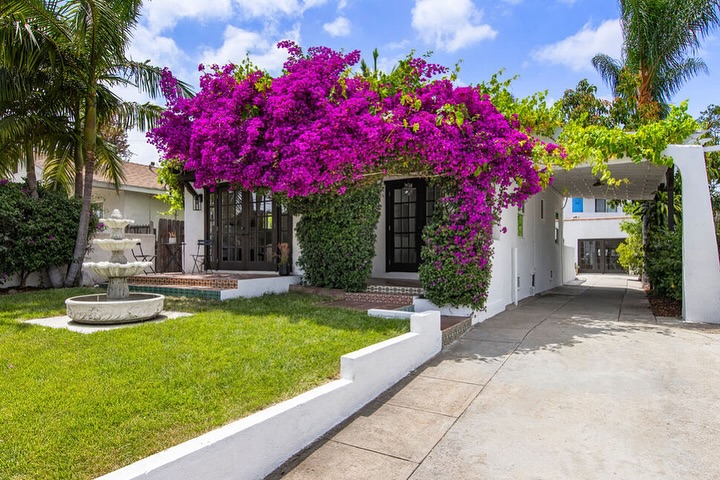 Share this with a friend who has been looking for an updated Spanish Cutie Compound under $1.350
3 🛏️
1 🛁
1,484 sq ft
Frogtown 📍
$1,349,000
(Besides this house - See Slide 6 for my other off market opportunity)
🌵 Updated Spanish-style compound in the heart of Frogtown, delivered fully vacant
🌵 Main house + detached ADU + bonus studio—ideal for guests, rental income, or creative space
🌵 Hedged and private with lush bougainvillea, grapevines, and a welcoming front porch
🌵 Sunlit interiors with arched passthroughs, French doors, and a decorative hearth
🌵 Modern kitchen with quartz countertops and stainless steel appliances
🌵 ADU features open layout with kitchenette and bath; bonus studio perfect for office or workshop
🌵 Serene backyard with palm trees, fruit trees, pea gravel paths, and space to unwind
🌵 Driveway parking and mini-split HVAC systems for comfort
🌵 A peaceful retreat just steps from the LA River path, Marsh Park, and Frogtown favorites like Spoke, Lingua Franca, and La Colombe
Listed by my friends @tracydorealestate & @victorcinos
Ready to start having fun with your real estate journey? Shoot me a DM
👨 @matthewjamesboelk
📱 310-955-7420
📨 Matt@sandandstone.us
🎫 DRE # 02167081
🏣 Sotheby’s International - Vista
Would you like to have your home listed and expertly marketed by @sandandstonehomesLA ?
Drop me a DM