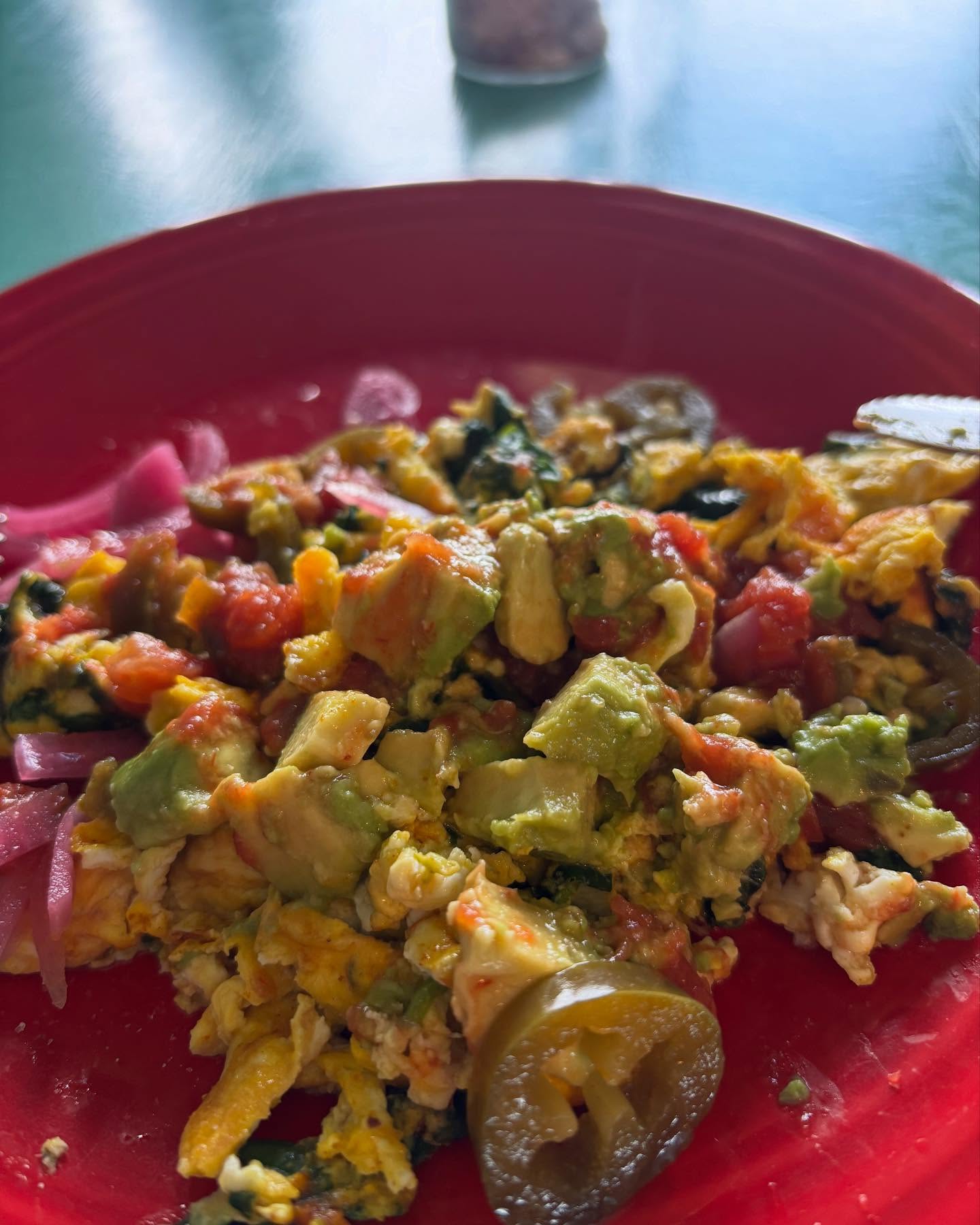 I drove back from Houston today and didn’t get home until 1:30pm. I hadn’t eaten and didn’t have leftovers. Eggs to the rescue! When I need to eat but don’t have anything thawed or ready to cook, my go-to is pasture raised eggs. These are made with nutritional yeast and goat cheese. Topped with fermented onions & jalapeños, salsa, and avocado. Not pictured, toasted sourdough with herbed butter, cherries, and a square of dark chocolate. I don’t feel tired and feel so satiated after eating this.