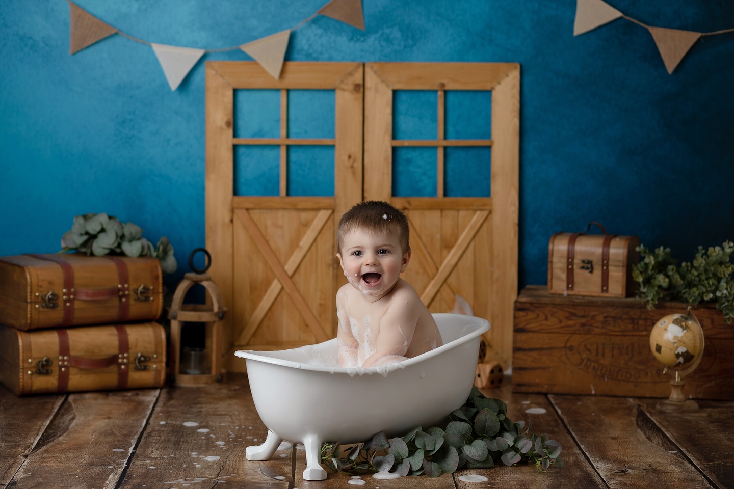 #bebe#babyboy#photographebebe#photographer#photography#celinechoisnetphotographie#shootingbaby#photographemayenne#photographealencon#photographesarthe#saison2023#smashcakesession#smashthecake#smashthecakephotography