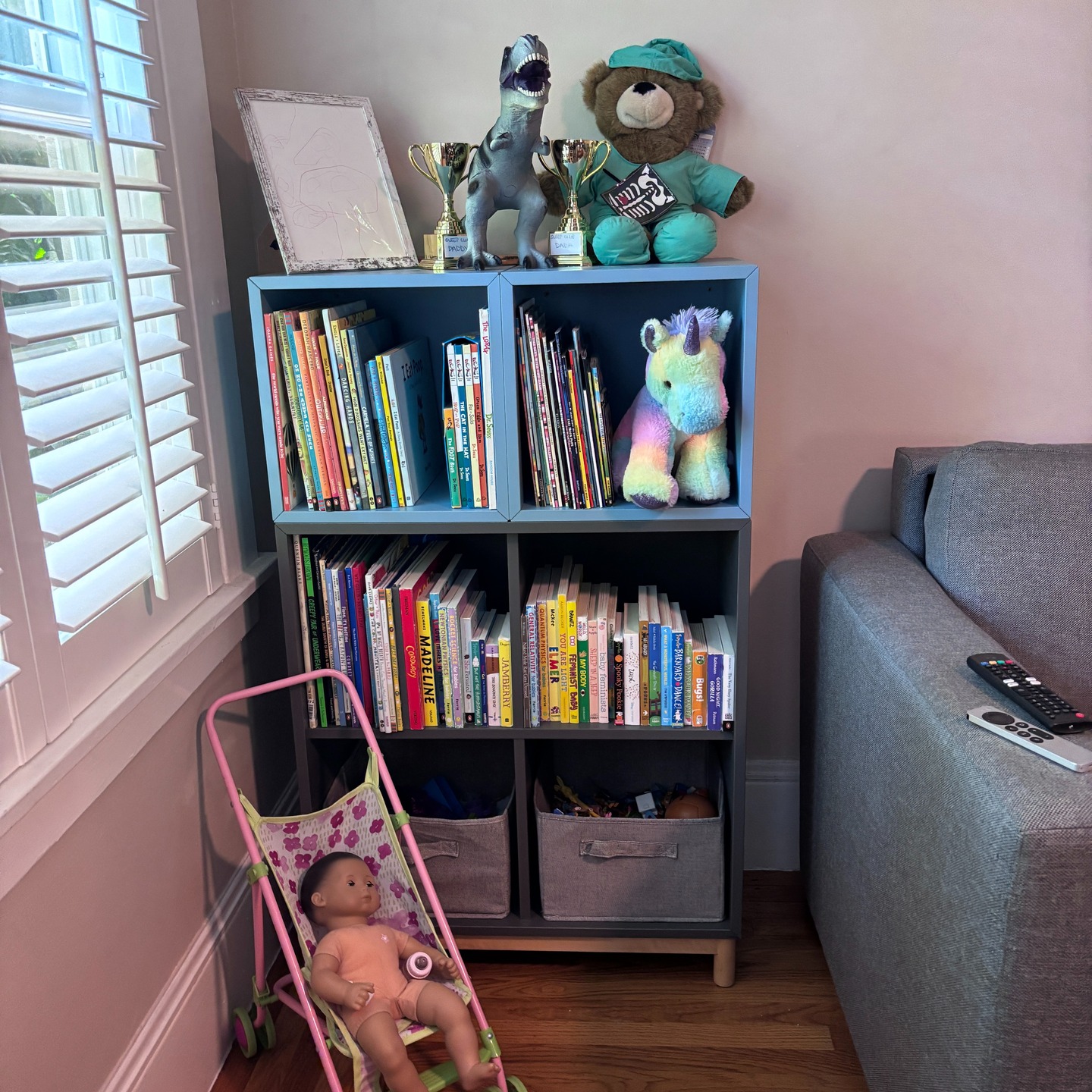 Less toys = more play!
That overwhelming playroom isn't helping families. Here's how to create a space that actually gets used:
Keep favorites out, rotate the rest monthly. Your kids will rediscover "forgotten" toys and get excited about them all over again!
One bin rule: If it doesn't fit in the designated bin, something needs to go.
Kids learn to choose what matters most.
Create zones: Reading nook, building corner, art station. When everything has a home, cleanup becomes simple and manageable.
Pro tip: Let the kids help decide what stays. They're way more likely to actually play with things they chose to keep!
A simplified playroom means more focused play and easier maintenance for the whole family 🙌
What's your biggest playroom challenge? Drop it in the comments! ⬇️
.
.
.
.
.
#cloudytoclearorganizing #organizedliving #playroom #kidsorganization #simplifiedliving #parentlife #organizingtips #lessstuffmorejoy #momhacks #declutter #kidsspaces #parentingtips