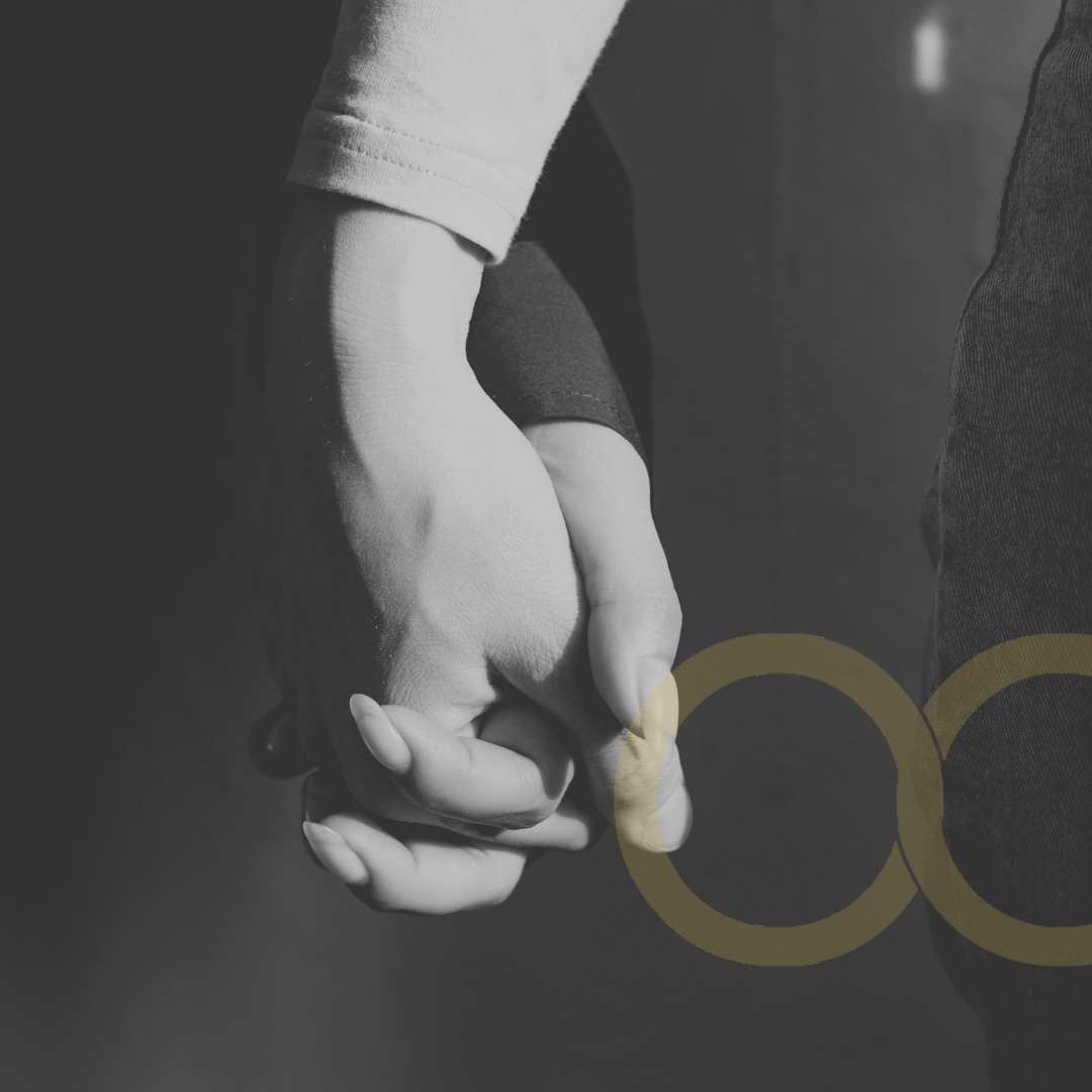 Sei mai stato in difficoltà nel supportare un amico o un familiare che sta vivendo un lutto? A volte è difficile trovare le parole giuste pur volendo essere di conforto. Ecco una breve guida su cosa dire e cosa evitare per essere in concreto un appoggio emotivo.
Link in Bio
#Supporto #Amicizia #Lutto #funeralcoach