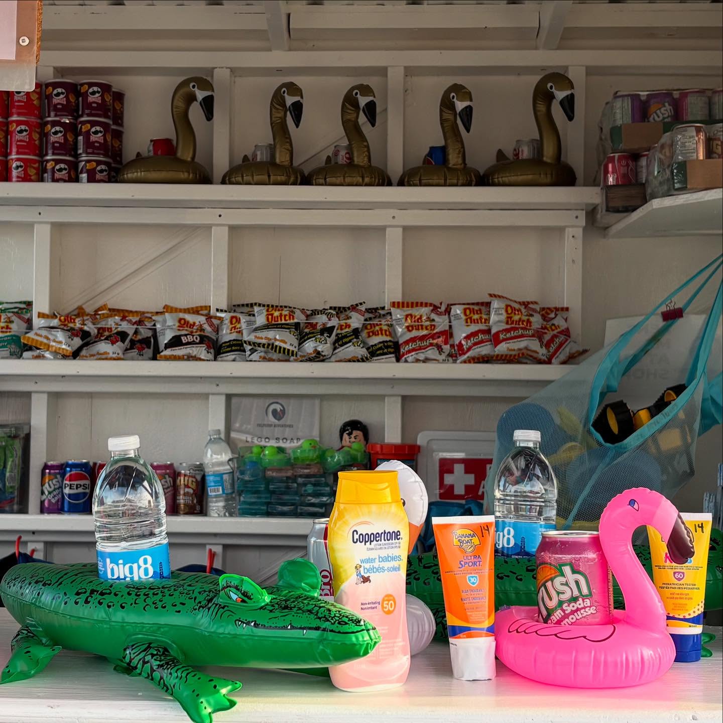 Even the alligators are vacationing in Canada this summer 🇨🇦🧳
We’ve got all your beach day must-haves — drink holders, towels, sunscreen & snacks! ☀️🕶️🌊
While you’re visiting make sure to get your visitors info from @visitnorthumberlandshorens summer guide stationed at our shop!
