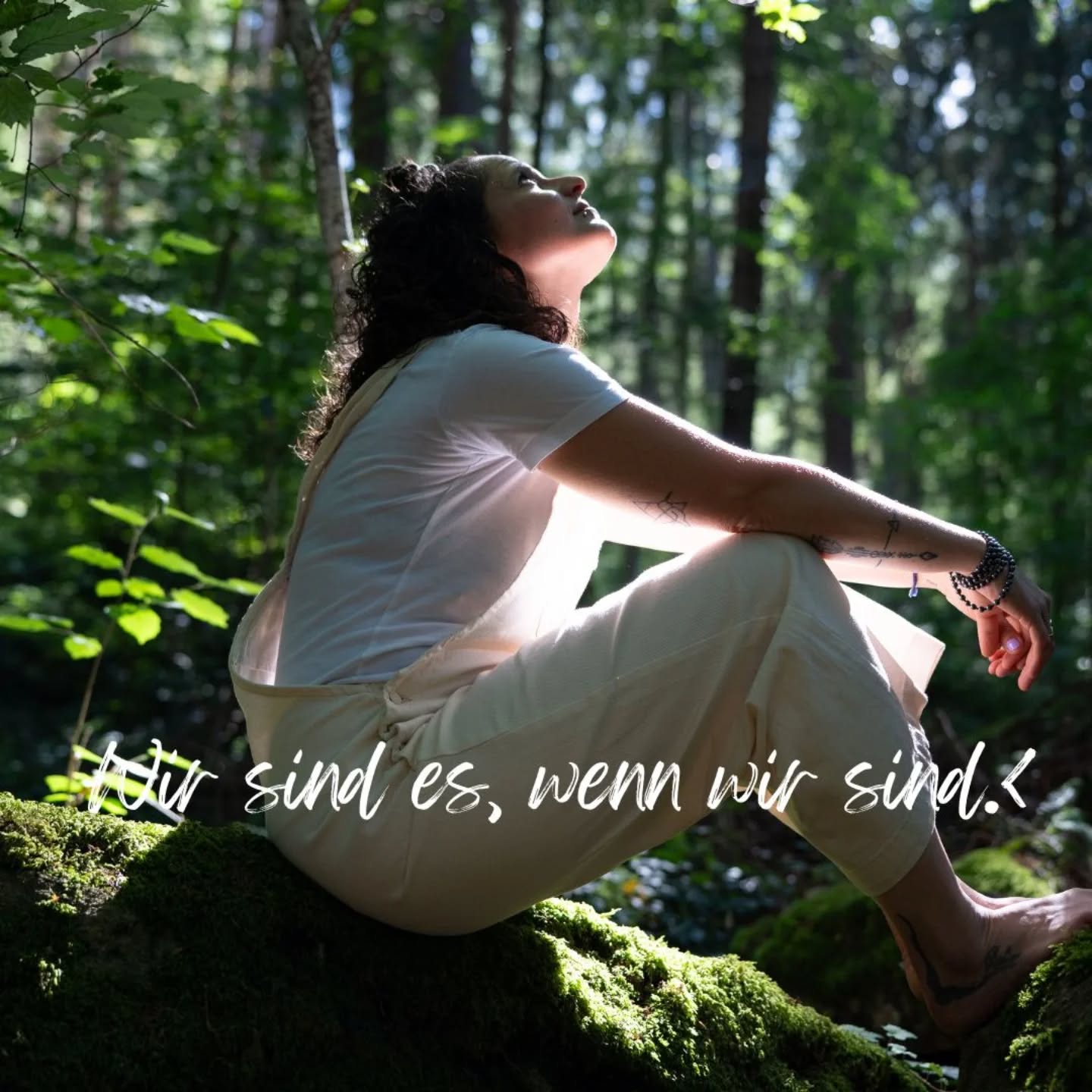 für zeichen, die bleiben.
>WIR SIND NICHT SCHÖPFER, WENN WIR HUSTLEN UND TUN. WIR SIND ES, WENN WIR SIND.<
#tanjastexte
#tanjavogt
#textingstudio
#zeichenstilundemotion