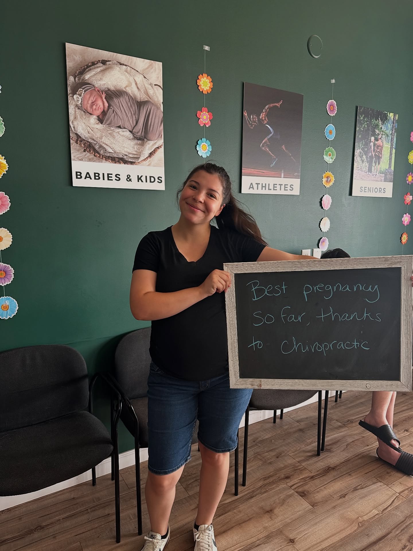 ✨ Bianca is having her best pregnancy so far… and we’re giving all the credit to nervous system-focused chiropractic care. 🙌
Keeping mom’s body balanced, comfortable, and ready for baby—exactly how it should be. 💛
#chaselifechiro #pregnancycare #icpa4kids #nervoussystemhealth #webstertechnique #pediatricchiropractic #familychiropractic