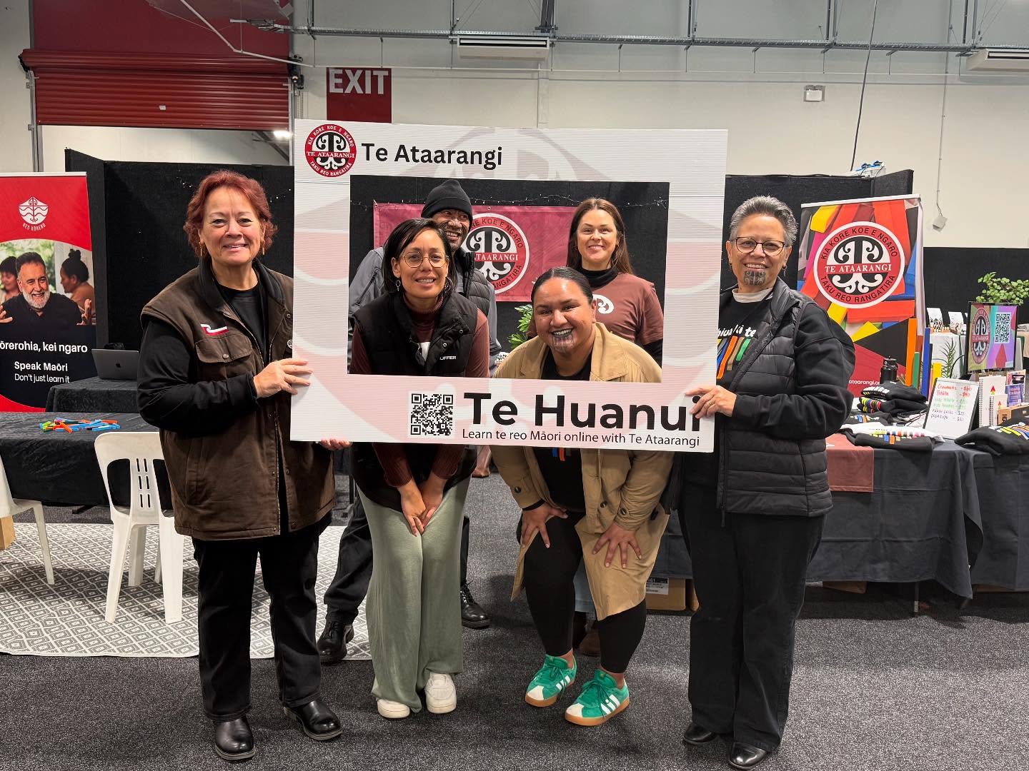 E hika mā, kua kī katoa te wairua i te ingoingo o tēnei kaupapa a Ako Ararau! 💚 Mihinui ki a koutou i tae mai ki tō mātou pākihi i ēnei rangi e rua. 🥰 Hei tērā tau e hoa mā! ✌🏽
#teataarangi #akoararau #tereomāori #kōreromāori #tupuora