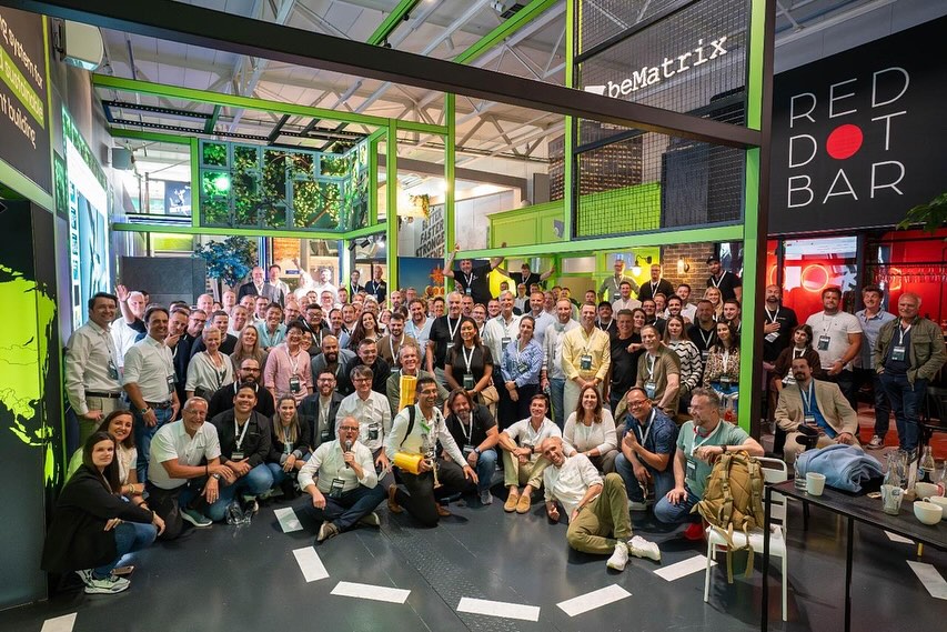 Right in the heart of Belgium at the BeMasters Academy: Learning, laughing, networking, and pure inspiration.
Thanks @bematrix — this is how we love to build! 🛠️🍻
#BeMasters #SISTEXPO #BeMatrix #TradeShowLife #WeMakeItHappen