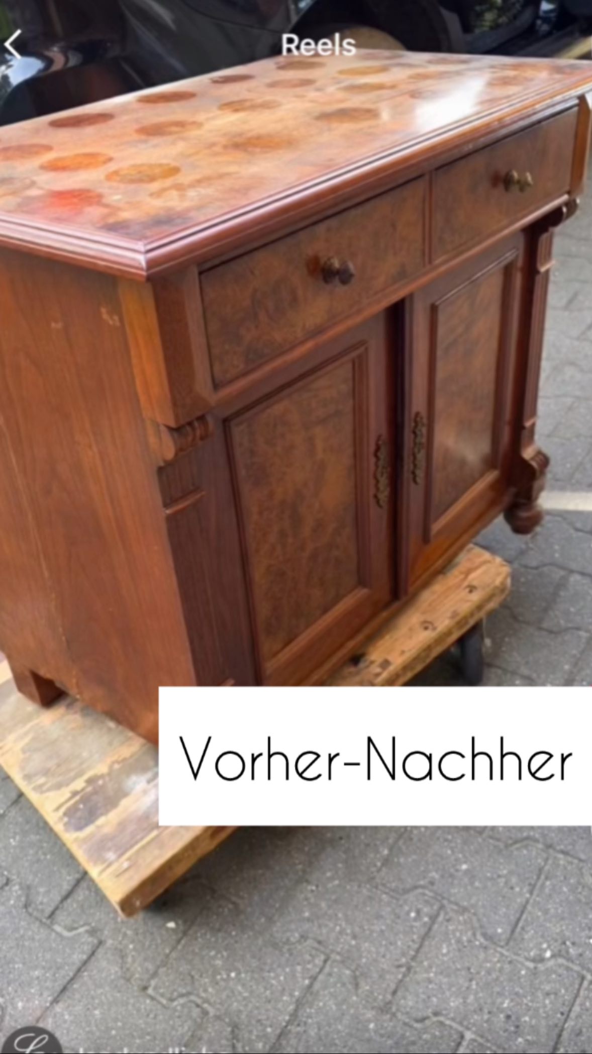Ein kleines Schmuckstück aus der Gründerzeit wanderte von der Nostalgie Scheune in unsere Werkstatt und wurde zum Waschtisch umgebaut...und direkt verkauft.
#upcycling #landhaus #farmhousestyle #upcycle #upcycled #vorhernachher #makeover #beforeandafter #nostalgia #nostalgie #cottagestyle #landhausstil #landhausliving #homesweethome #homestyle #romantic