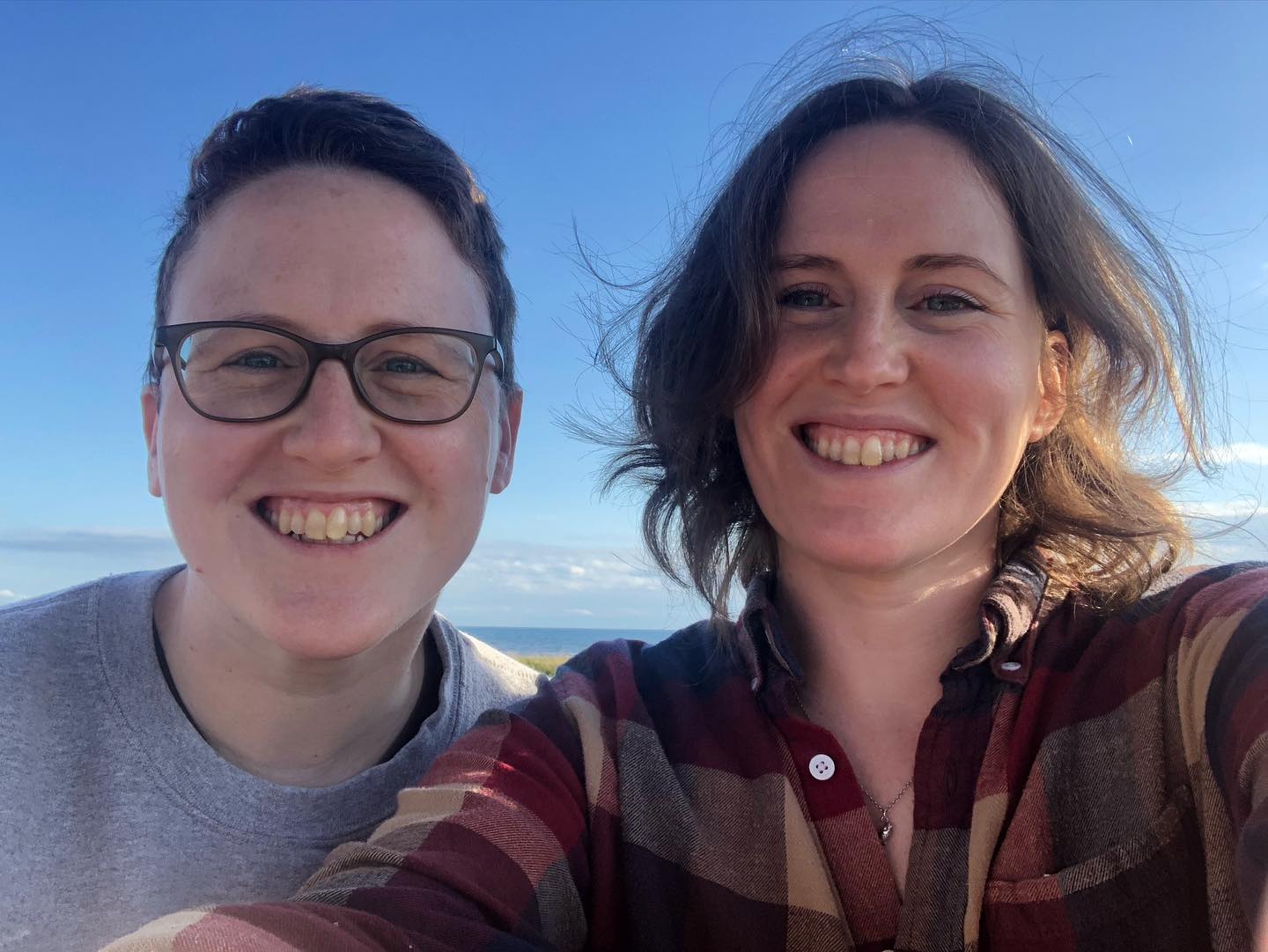 Twinterview time! In advance of PEI Pride I asked my nb twin @nonbinaryvibez about all things transition, pronouns, and names