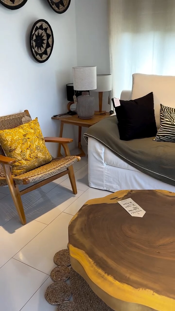 🌴 At Island Lifestyle, our passionate team works daily to bring your cushion dreams to life — one unique piece at a time! ✨
Want to create your own custom design? Join us and turn your vision into reality with the help of our amazing team. Your style, your cushion, your way! 💫 #IslandLifestyle #CustomCushions #madewithlove
📞 +230 5802 1875
📍https://maps.app.goo.gl/7zVf1aP9fvJ6DnKx6?g_st=ic