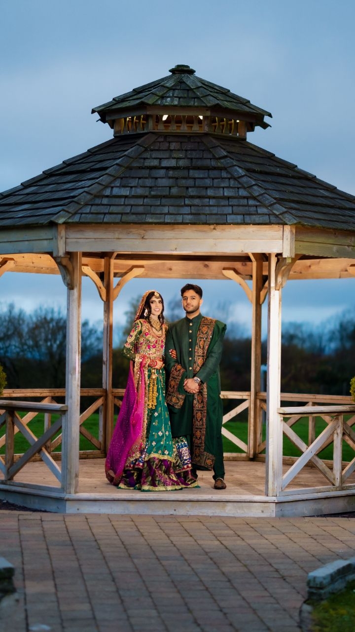 Epic mehndi highlights 👀
Photography @creativecapturesuk
Cinematography @creativecapturesuk
Stage and decor @saffroneventsuk
@hassansaffron
DJ @djaishah
#photography #igers #photooftheday #picoftheday #photographylife #photographs #instareels #instagood #instadaily #bridalmakeup #bridaldress #bridalinspiration #weddingphotography #weddingcinematography #pakistanibride #pakistanistreetstyle #2024 #bride #groom #pakistanifashion #mehndi #weddingmakeup #jewellery #portait #couple #wedding #reels #sherwani