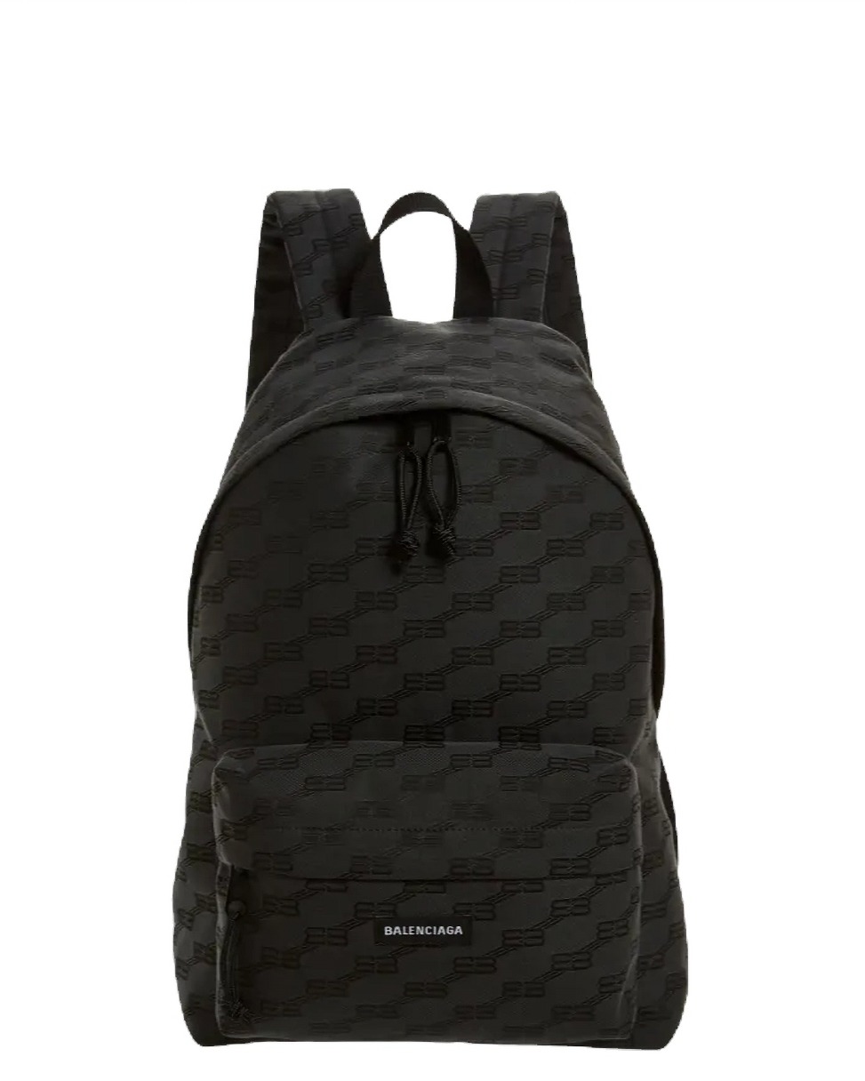 ✨ Upgrade your style with the Balenciaga BB Monogram Jacquard Canvas Backpack in sleek Black! ✨
Carefully crafted in Italy with premium jacquard canvas, this chic companion features Balenciaga’s bold BB monogram for a striking blend of designer edge and timeless appeal.
🎒 Dimensions: 44 cm (W) × 33 cm (H) × 22 cm (D)
💎 Brand new & 100% authentic, arriving in its original packaging
Now available on Luxport at an exclusive price of S$1323.75 (Originally S$1,765).
Travel smart, carry style. Shop the link in bio! 🔗