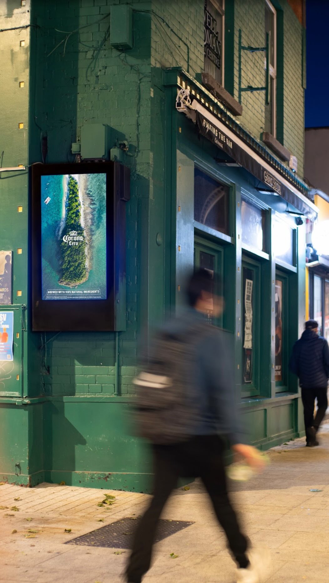 Thirsty Thursdays never looked so good! 😋🍻
@bud_ireland & @corona soaking up our urban screens this summer! ☀️ Cheers to more days like these!
@pmlgroup
@starcomireland
#summervibes☀️ #budweiser #corona #dooh #outdooradvertising #summerinthecity #outofhome #ooh #marketing